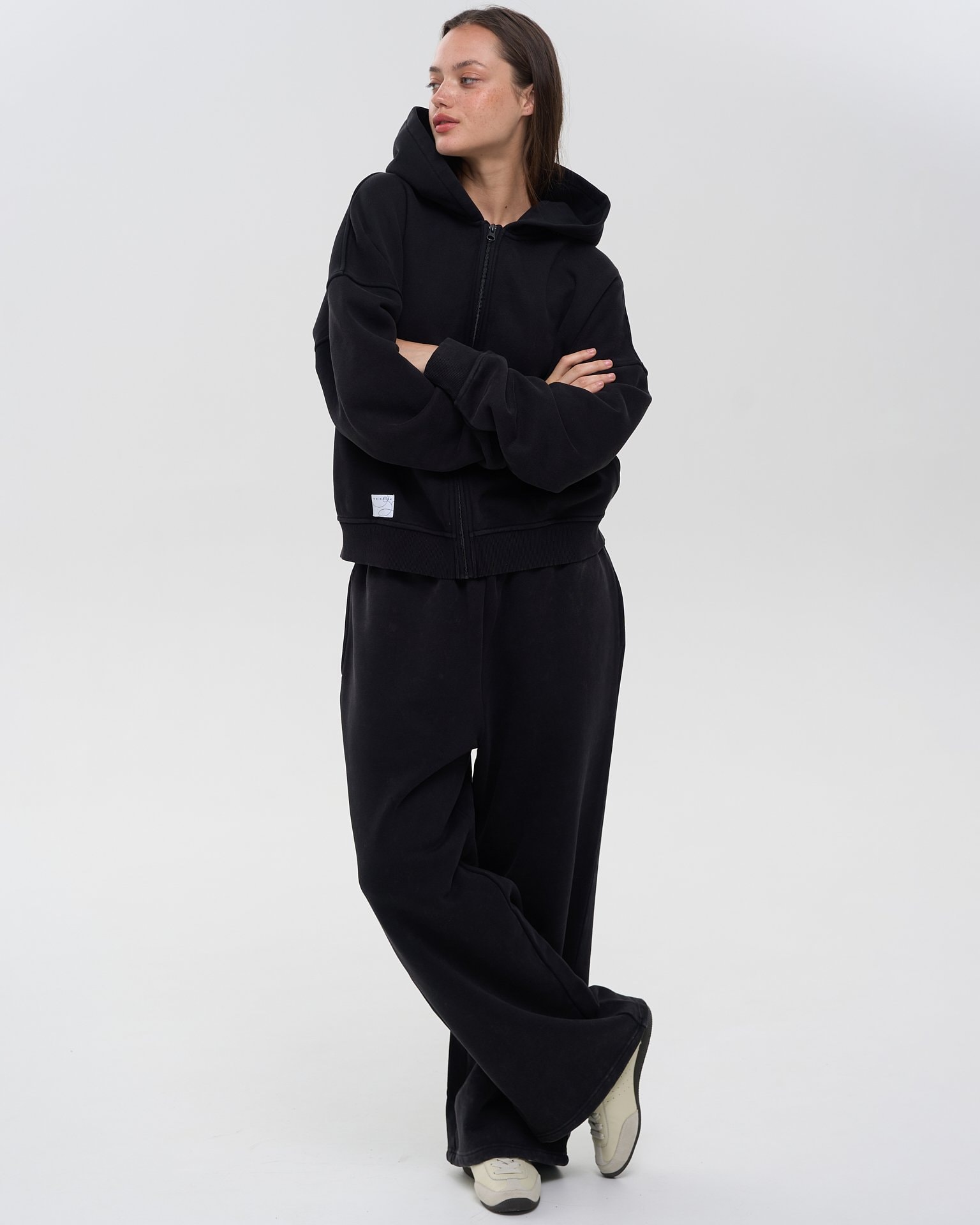 Sporty trousers with pockets, Black — photo 4