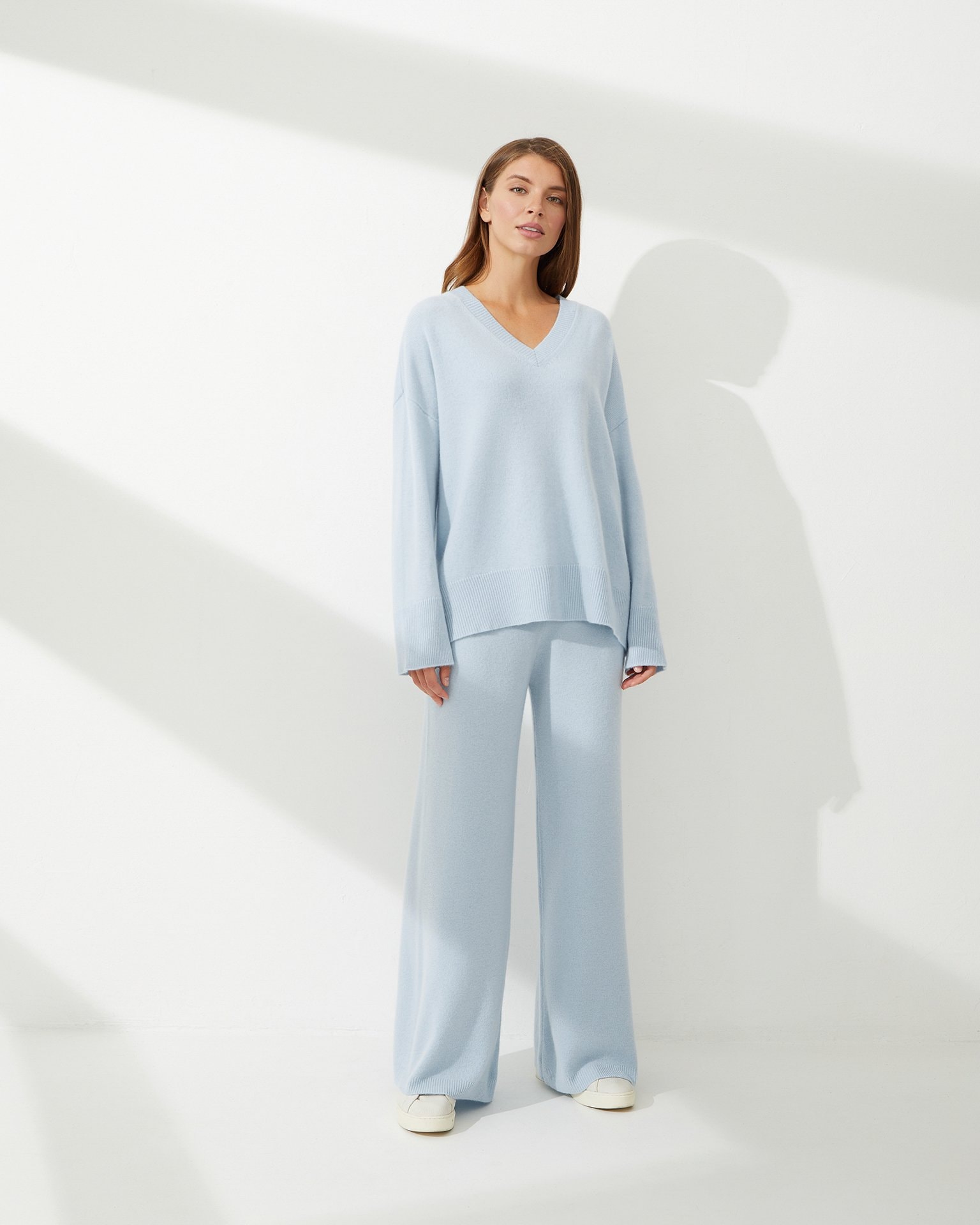 V-neck jumper, Blue — photo 2