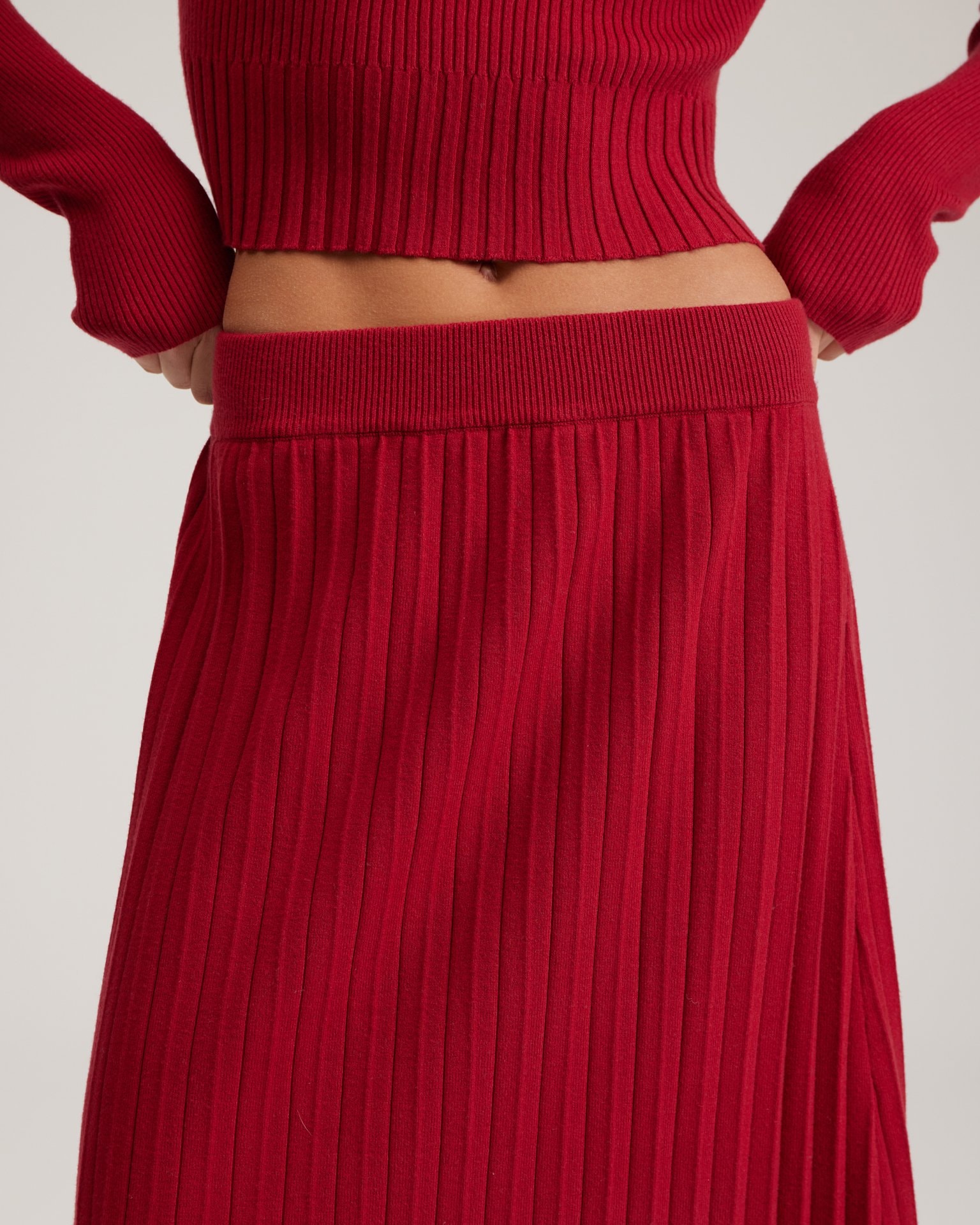 Red pleated skirt, Red — photo 6