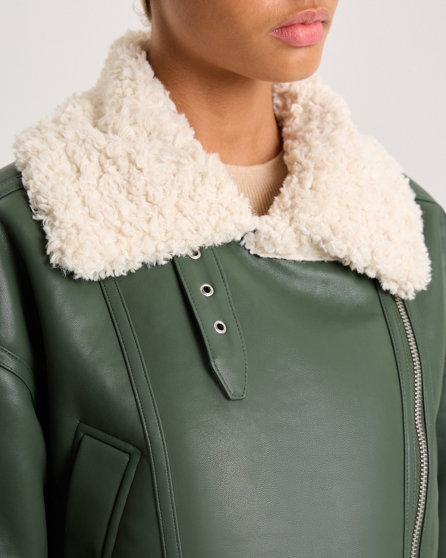 Insulated suede coat in emerald, Green — photo 14