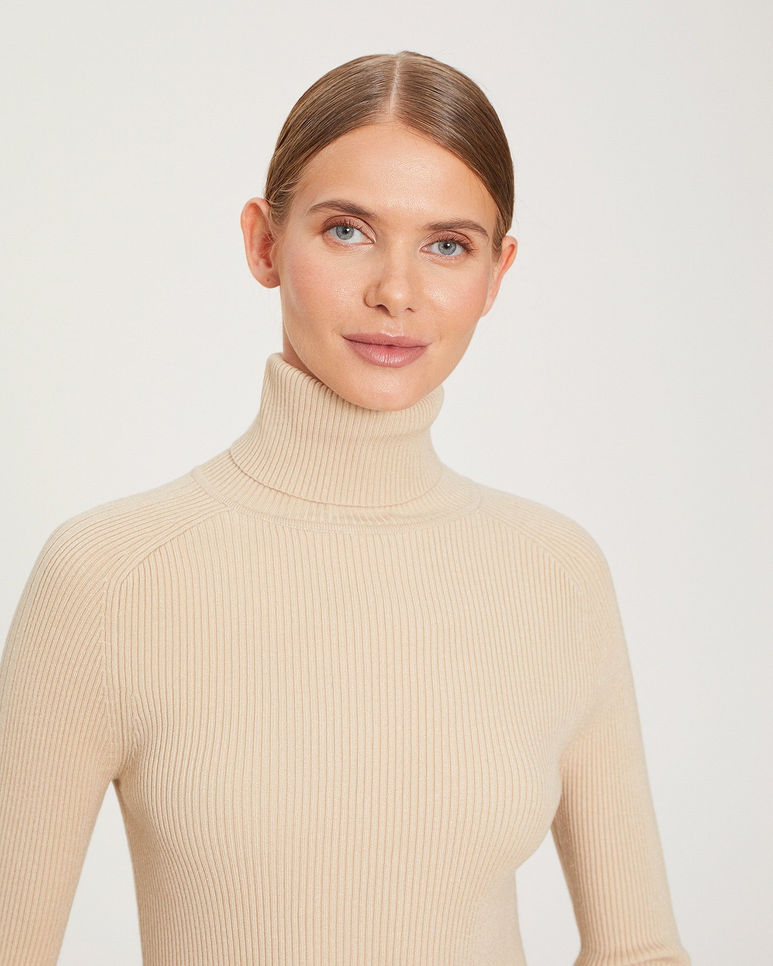 Turtleneck jumper, Pearl — photo 4