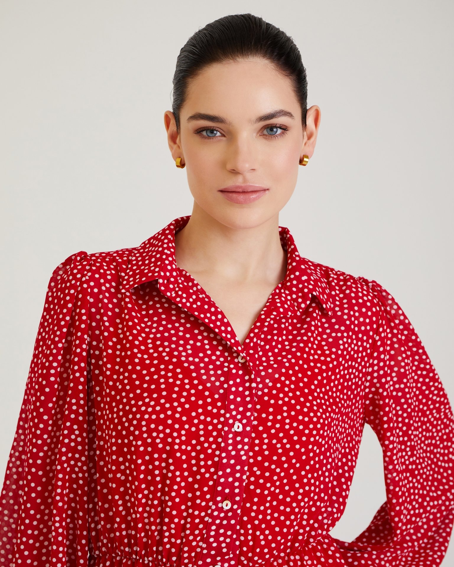 Red dress, Red — photo 5
