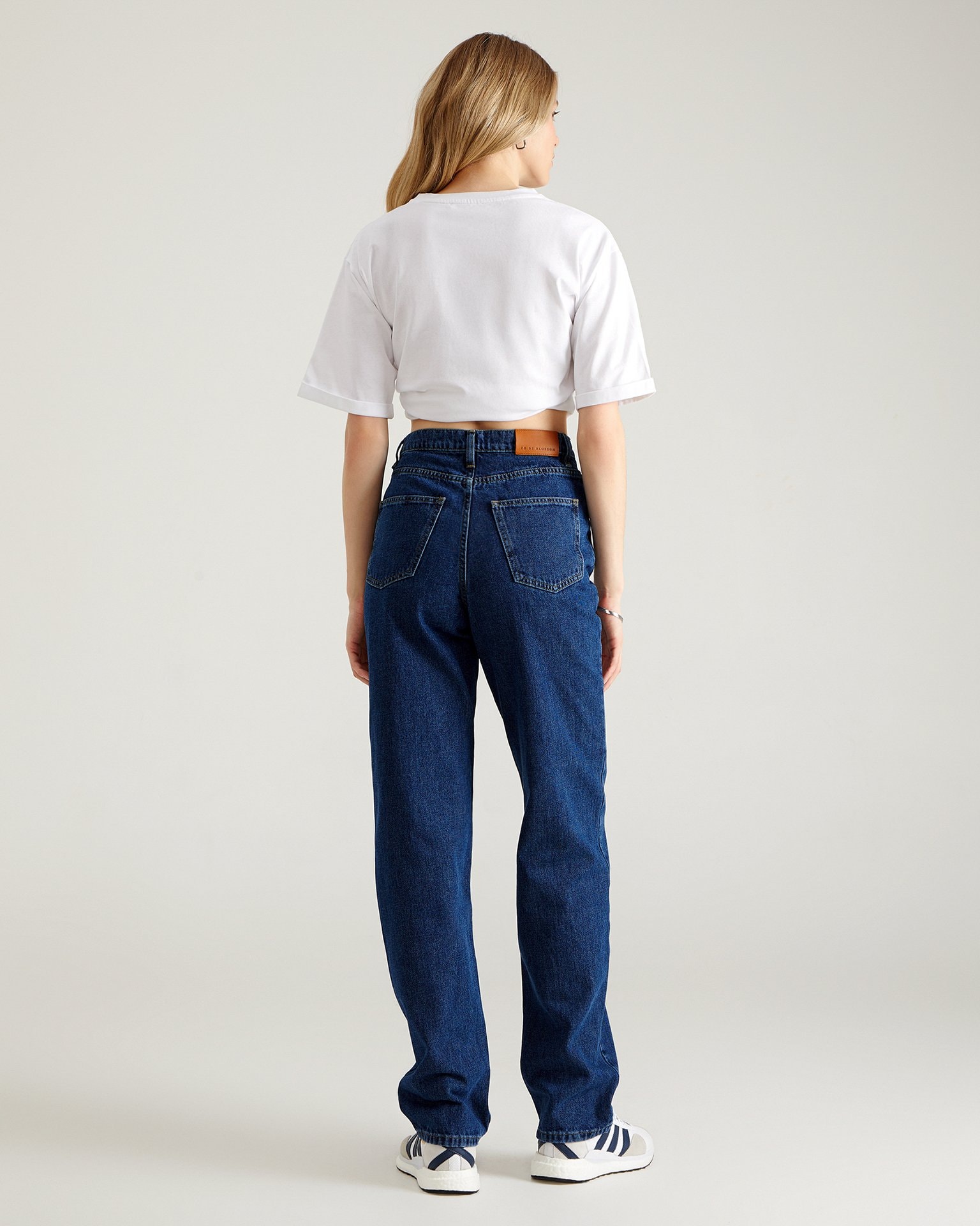 Straight Leg Dark Blue Jeans, Dark Blue — photo 3