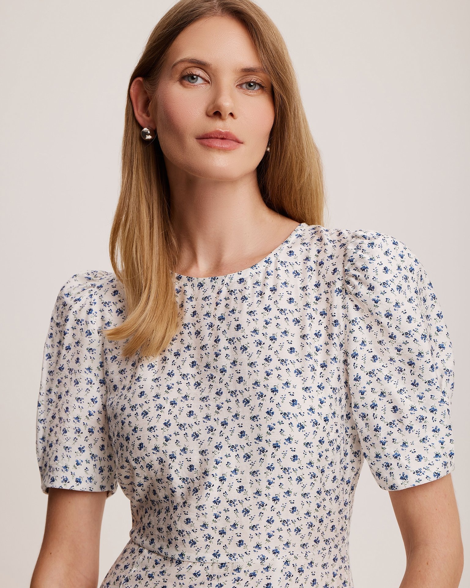 Dress with a slit, White — photo 4