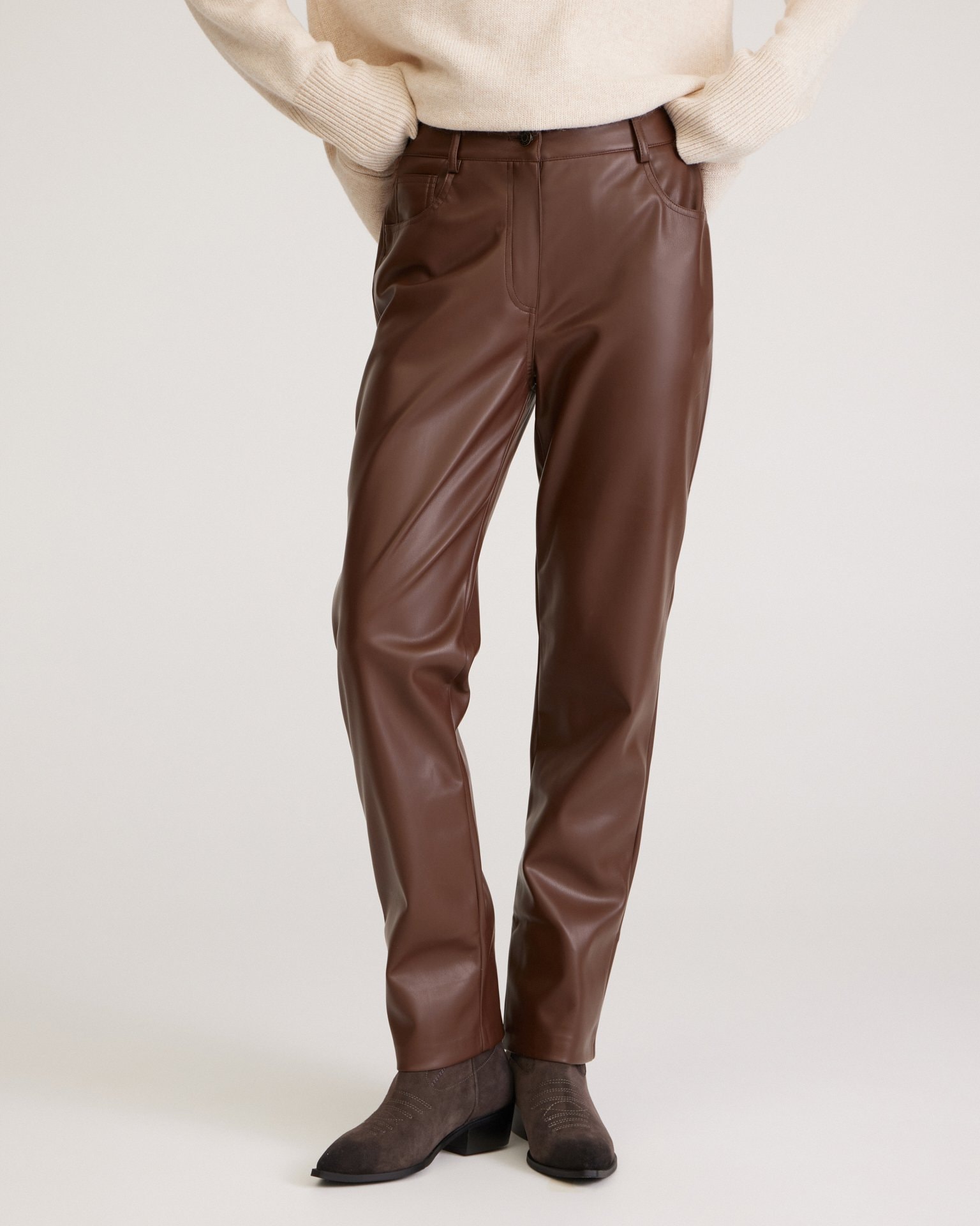 Chocolate brown trousers in eco-leather, Brown — photo 5