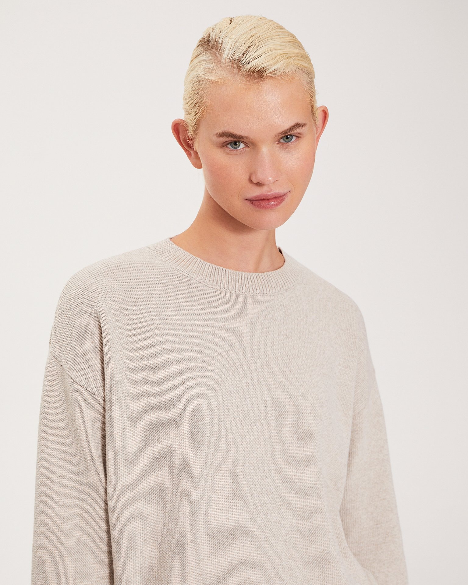 Set with a longline jumper, Beige — photo 4