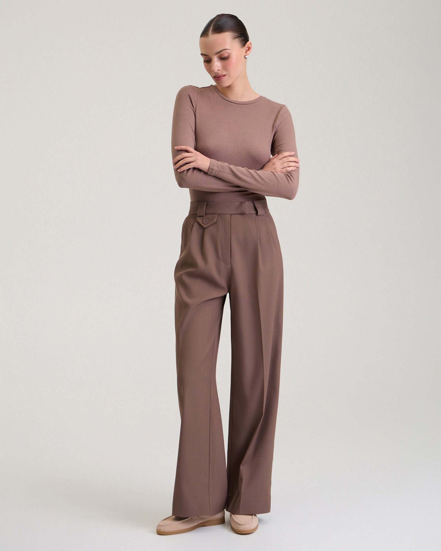Trousers with decorative pocket in chocolate brown, Brown — photo 3