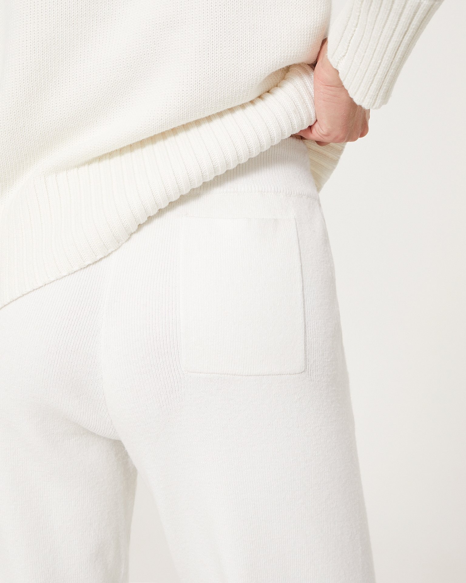 Solid-Colour Suit, Milky — photo 6