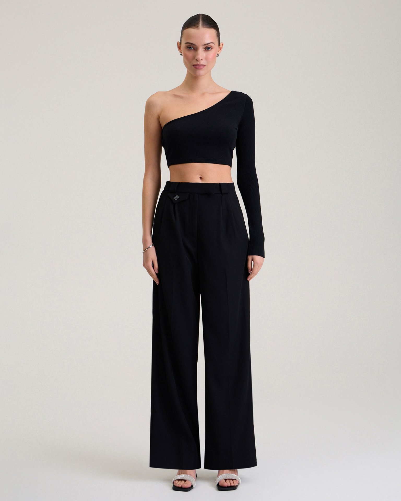 Trousers with decorative pocket in black, Black — photo 3