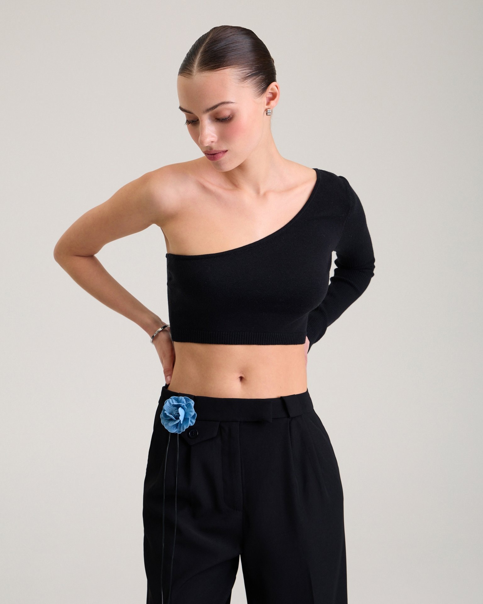Trousers with decorative pocket in black, Black — photo 7