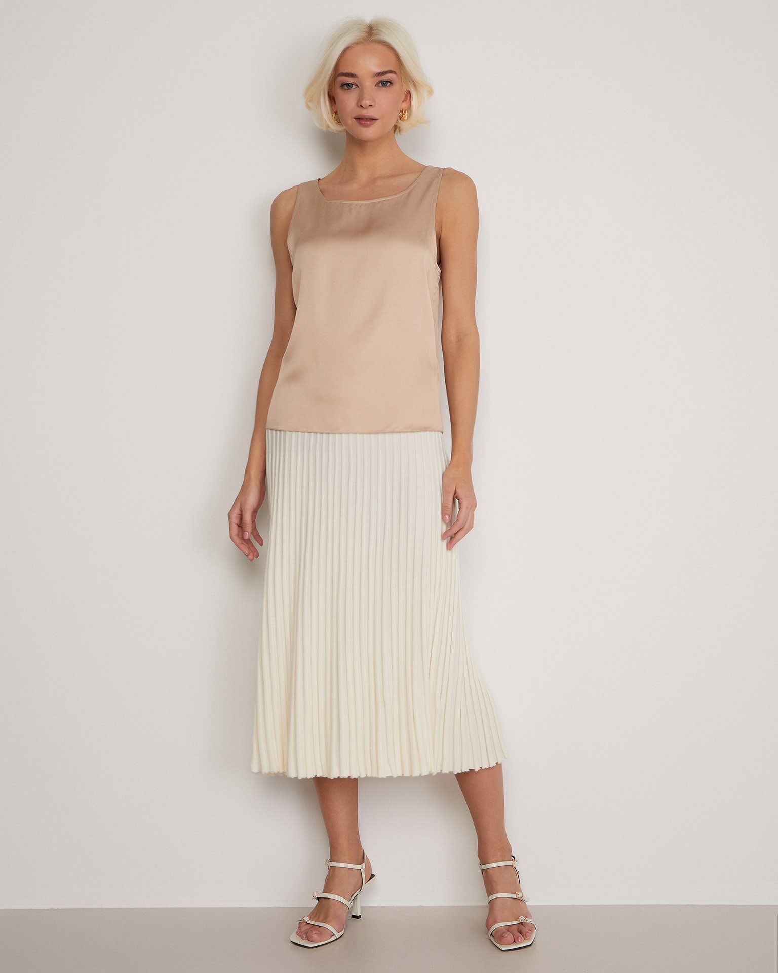 Straight-cut top, Beige — photo 2