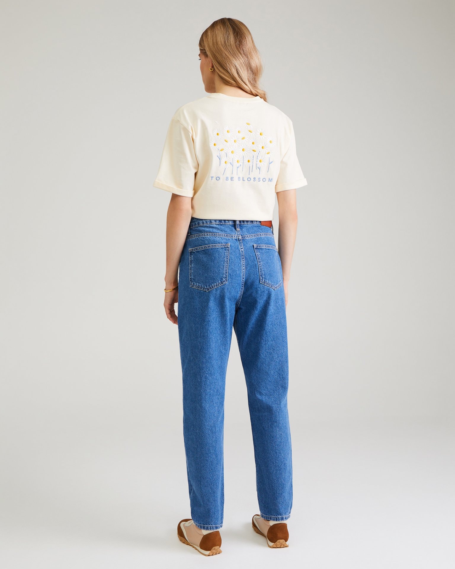 Light blue mom jeans, Blue — photo 3