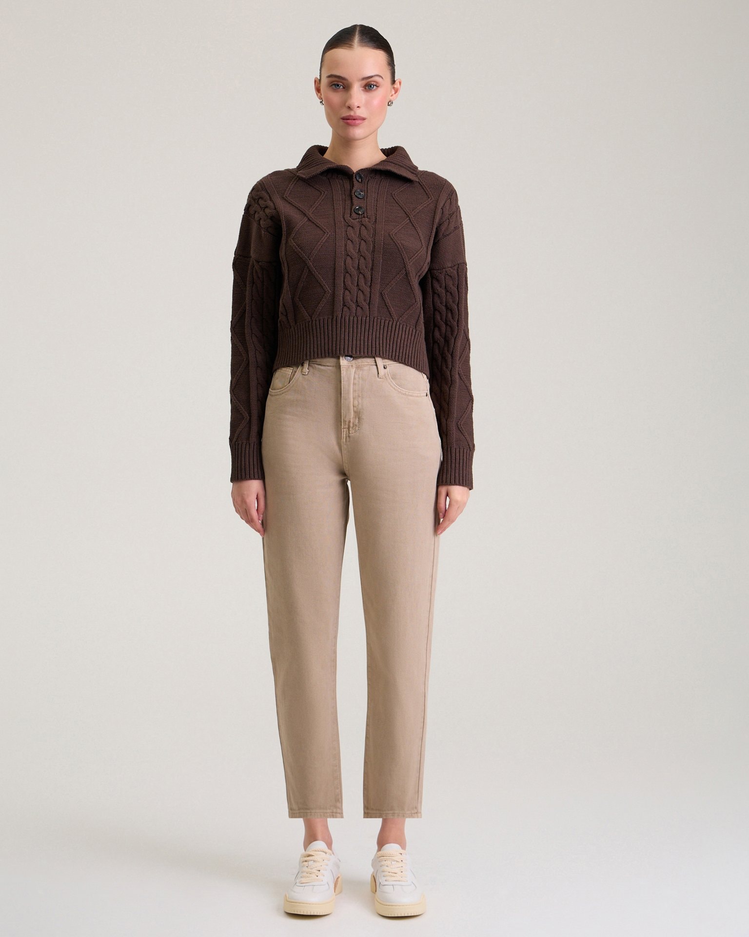 Beige mom jeans, Beige