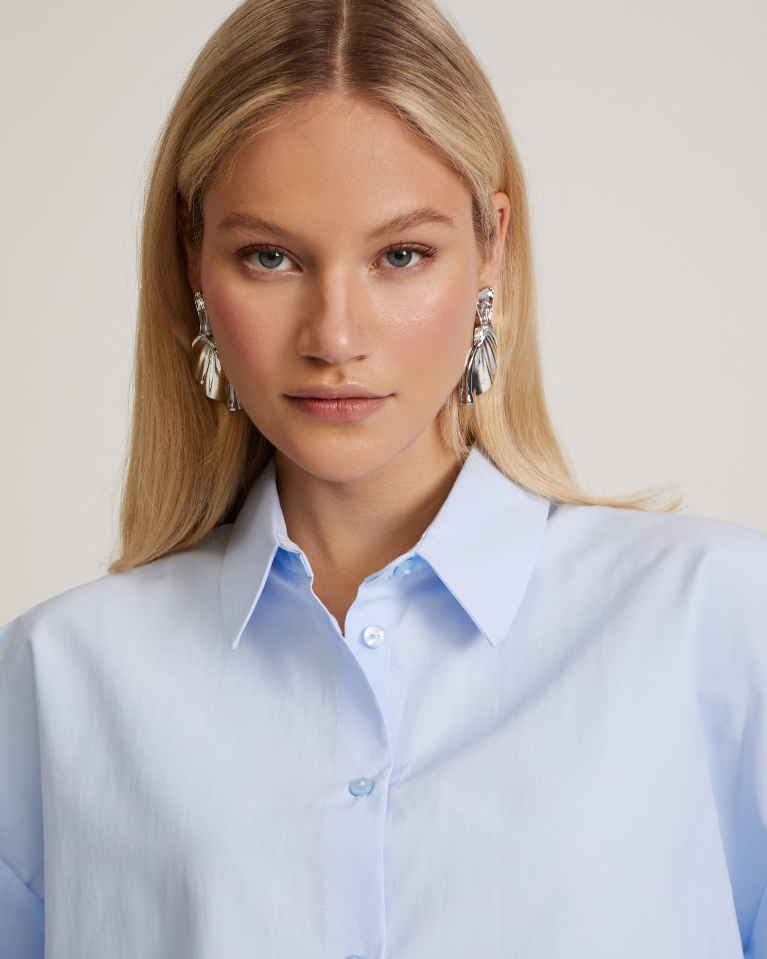 Textured earrings, Silver