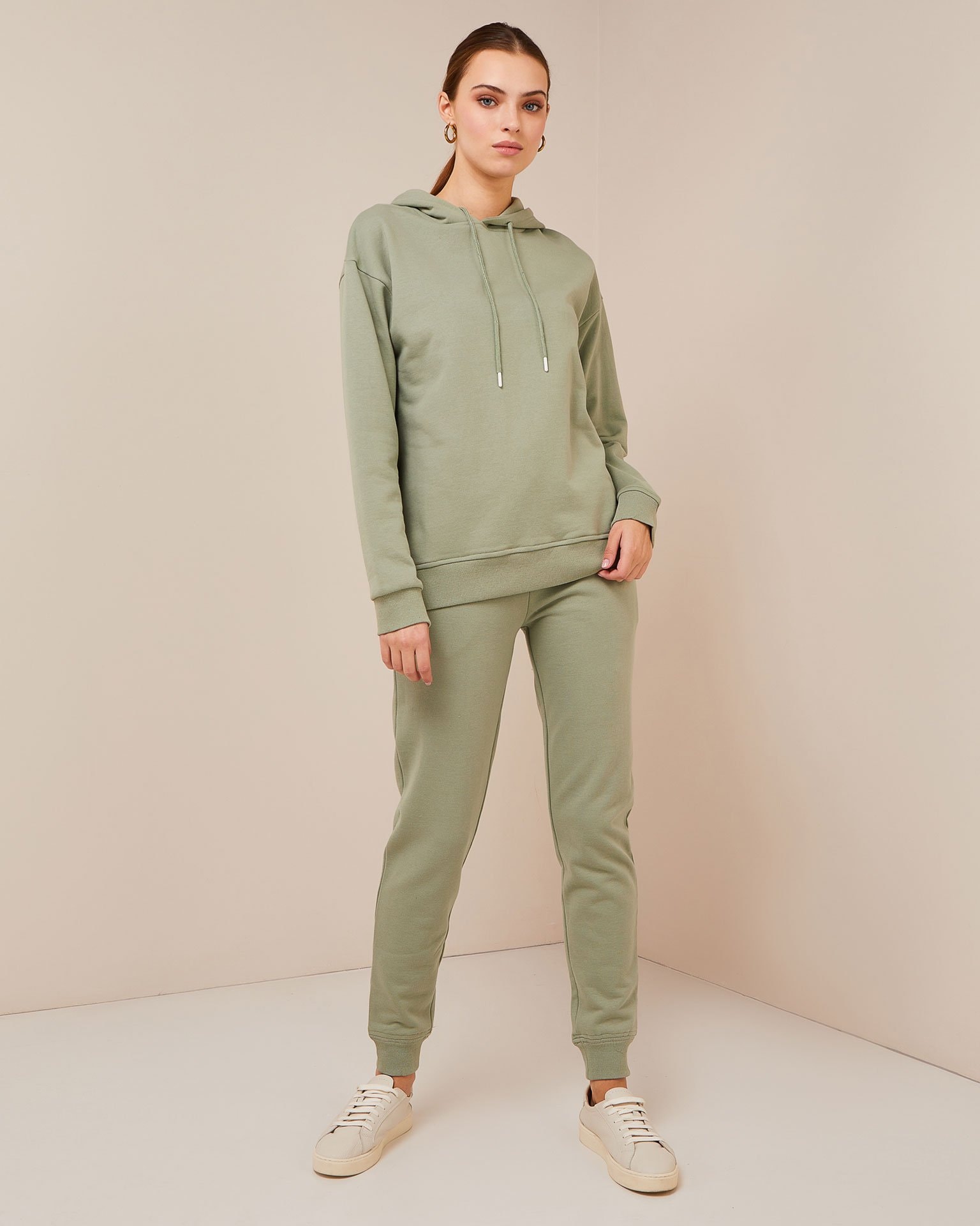 An olive green tracksuit, Olive — photo 2