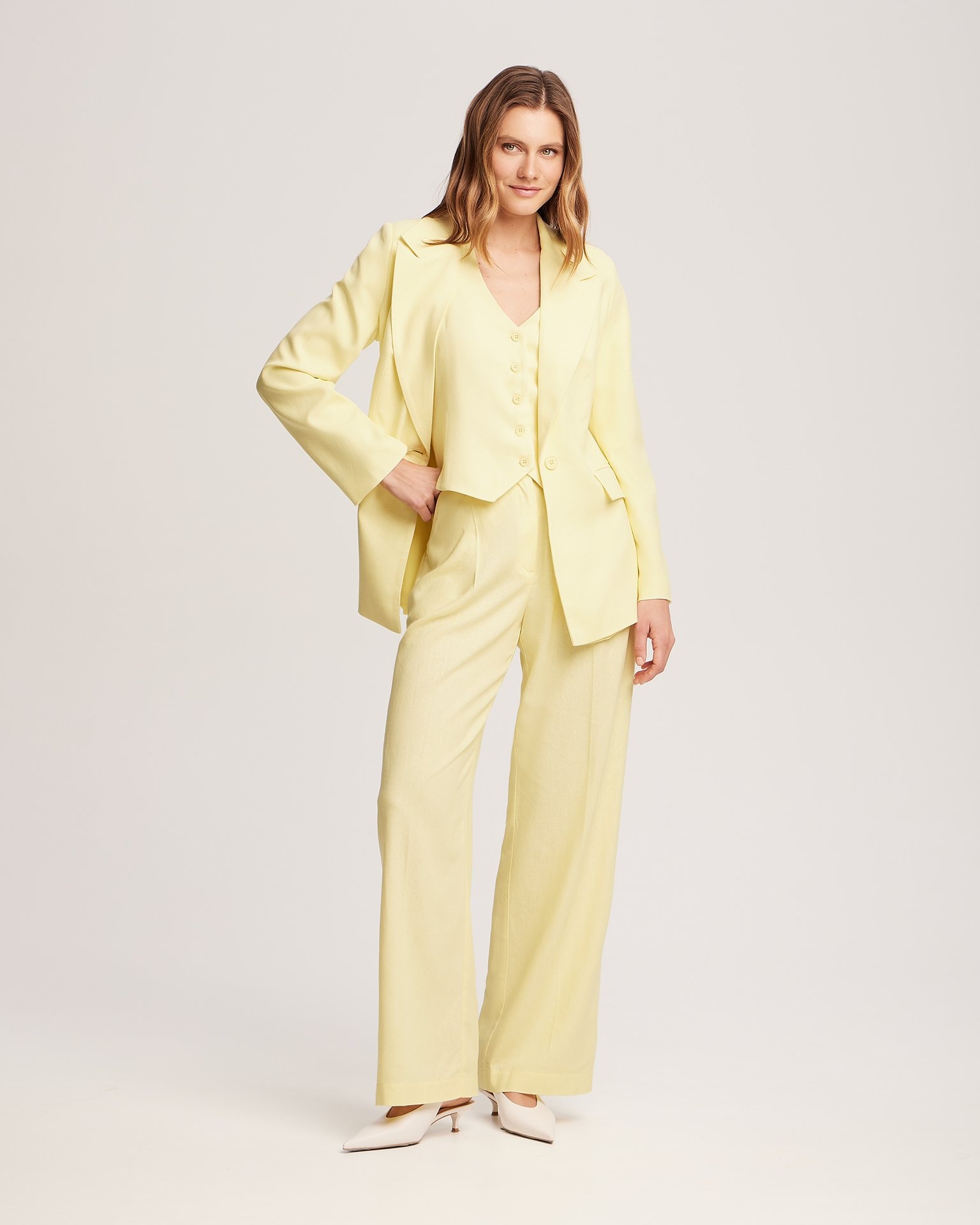 A yellow waistcoat, Yellow — photo 4