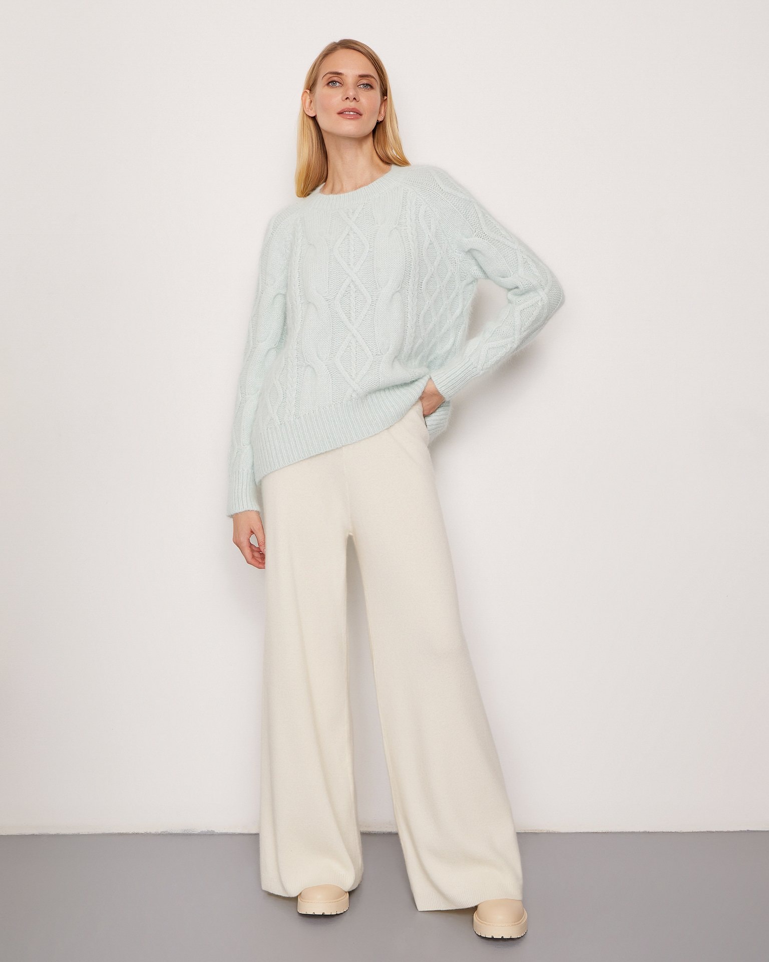 Fluffy sweater, Mint