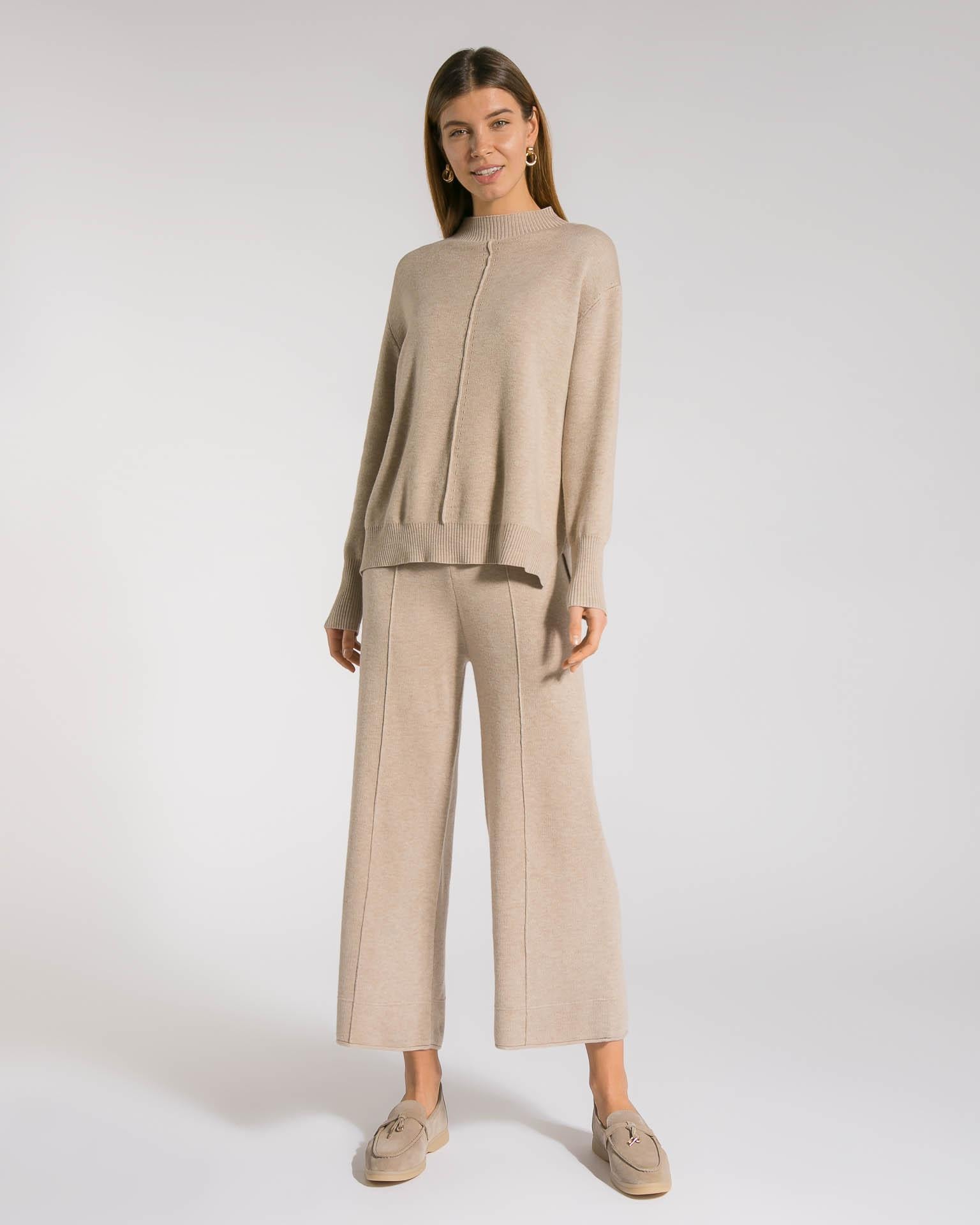 Suit with culotte trousers and a loose jumper, Beige