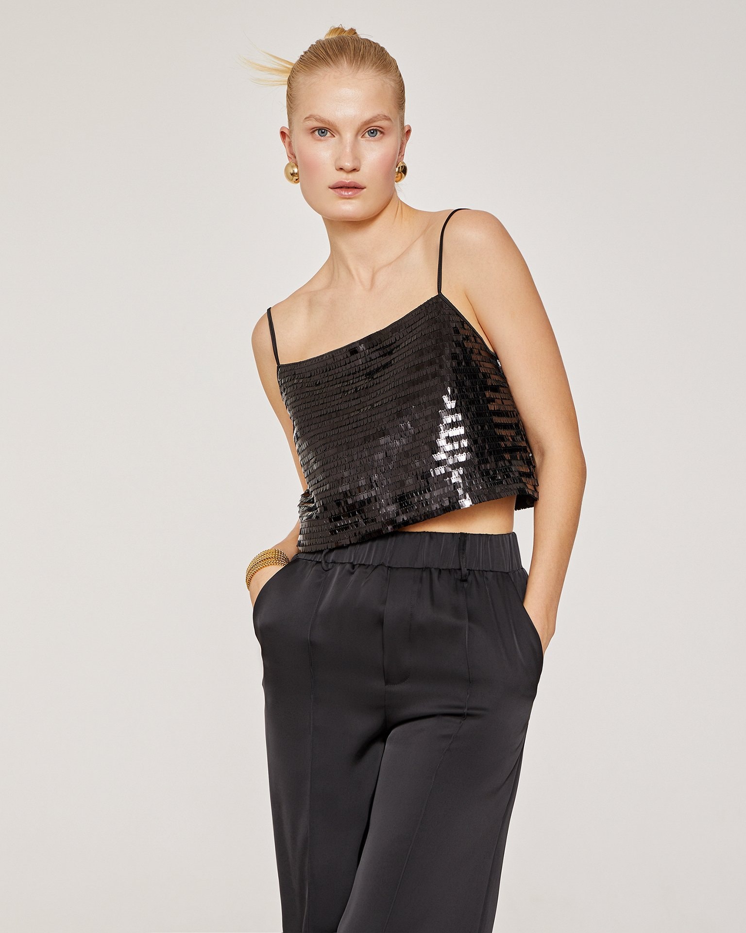 Strappy top in black, Black