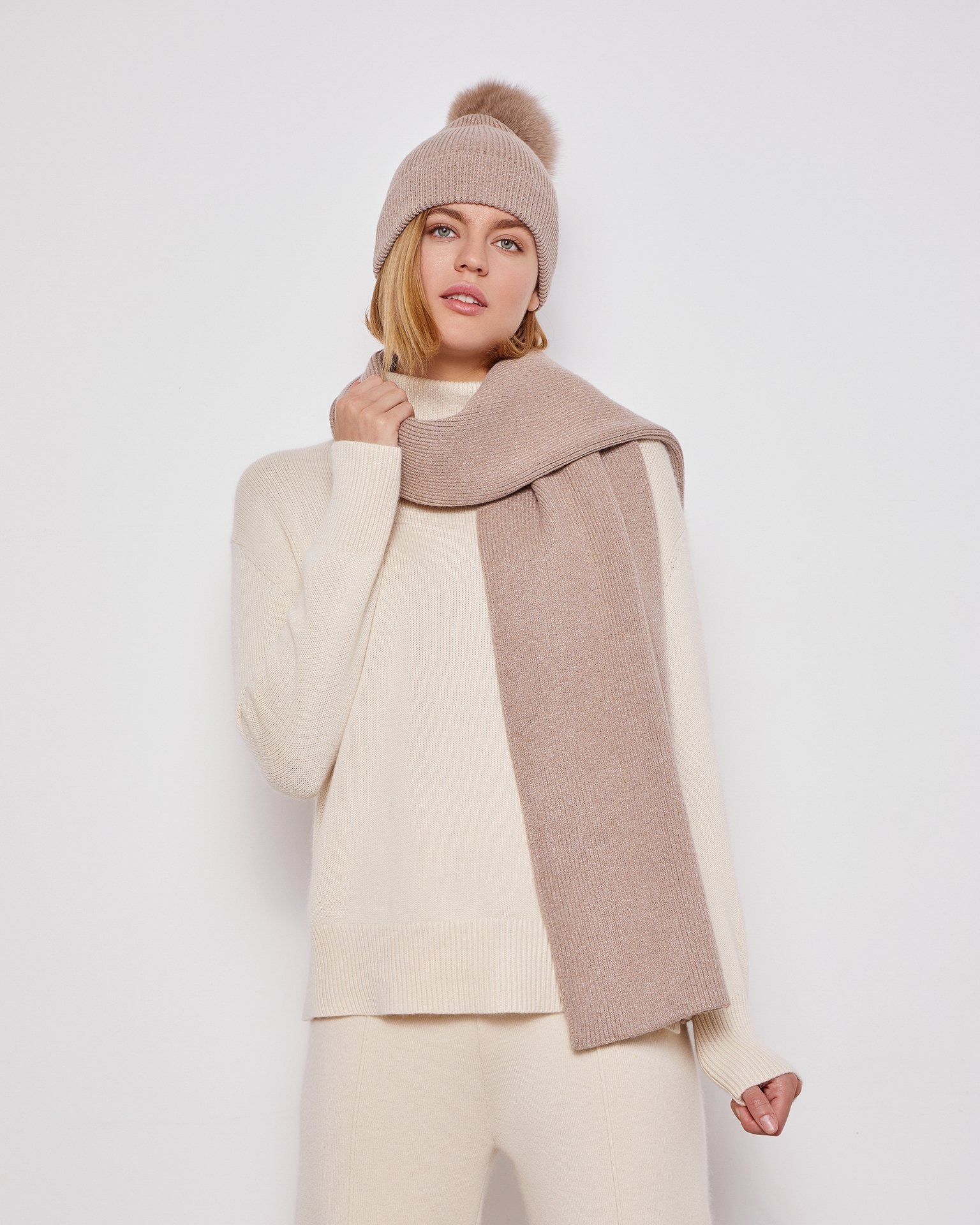 Long Solid Colour Scarf, Brown — photo 2