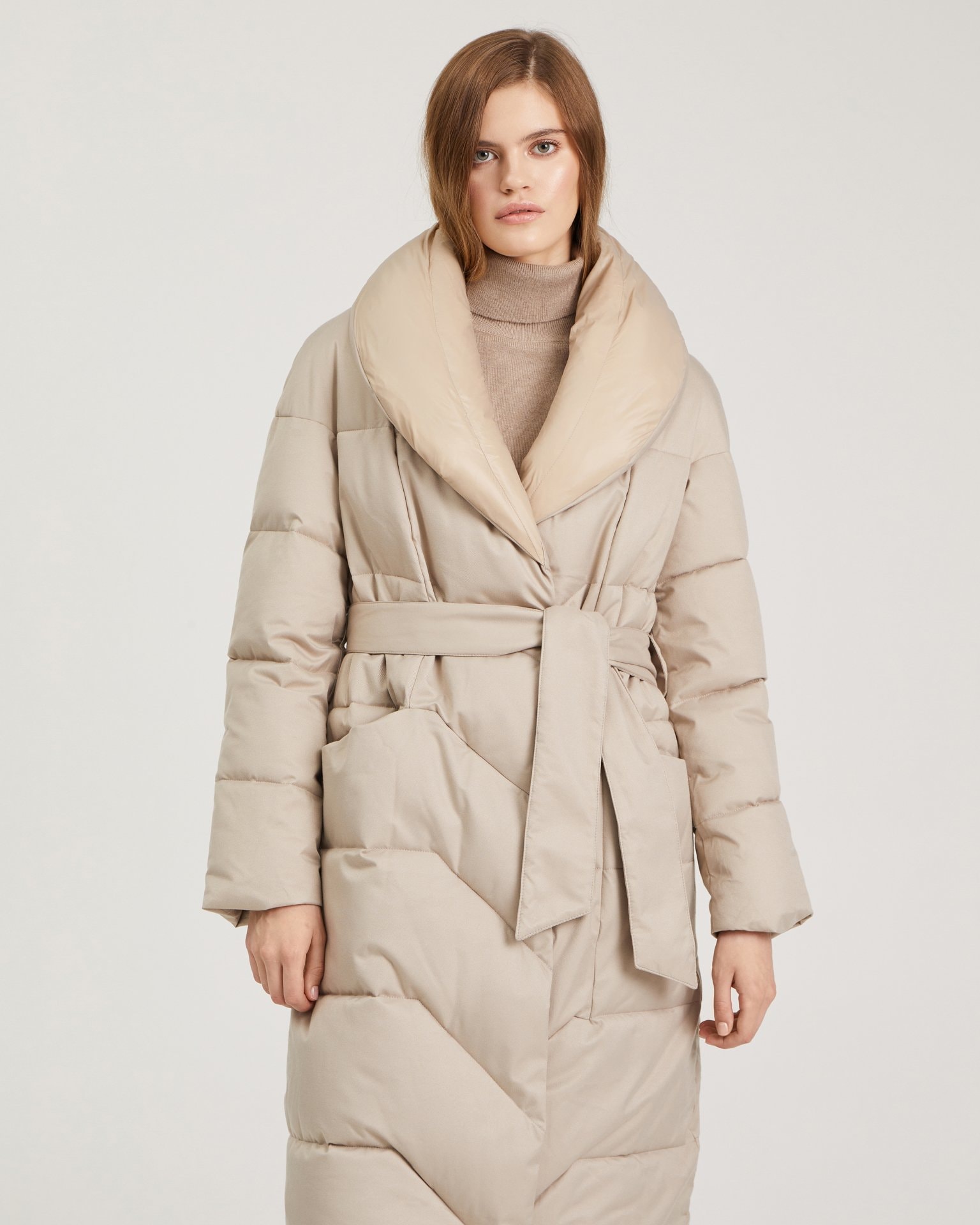 Belted Puffer Coat in Beige, Beige — photo 5