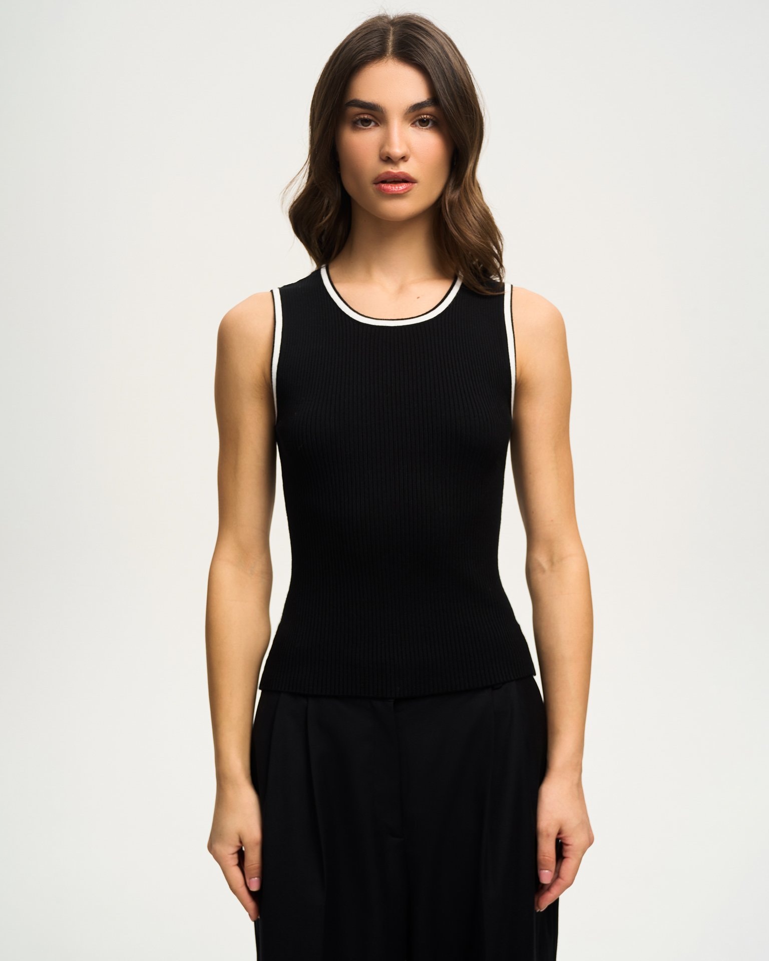 Ribbed knit top in black, Black — photo 4