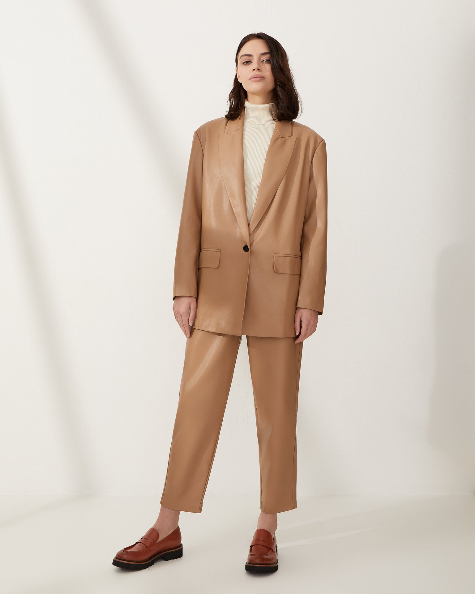 Straight-cut blazer, Brown — photo 2