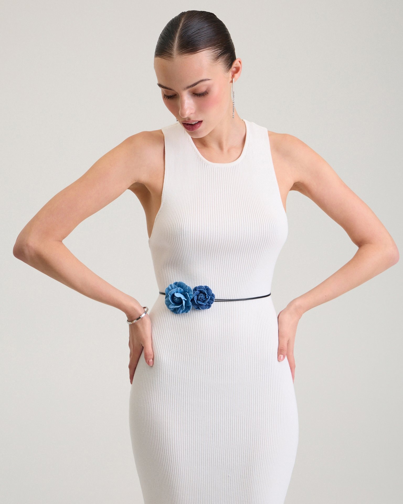 Blue flower accessory, Blue