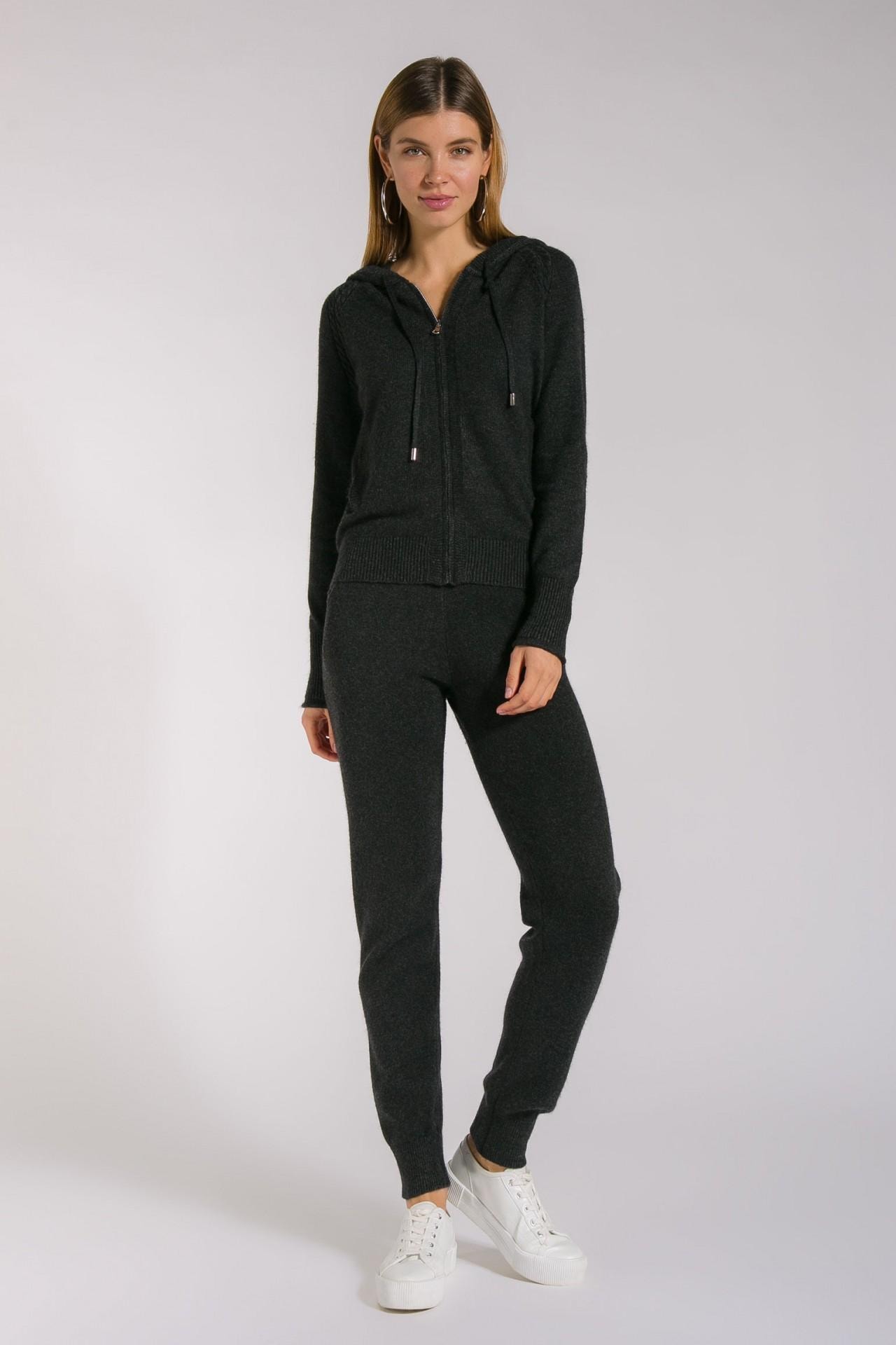 Cashmere Suit with Jogger Trousers and a Zip-Front Jumper, Graphite