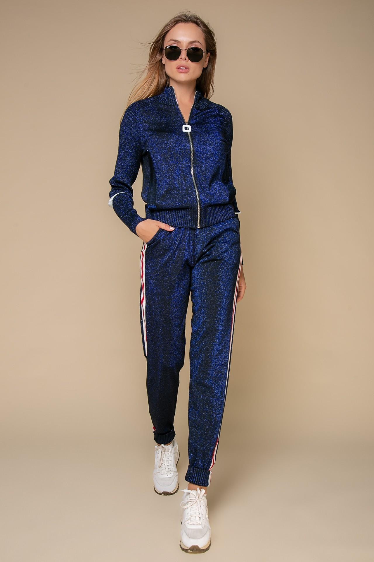 A stylish trouser suit in a deep navy shade with contrasting stripes, Blue — photo 3