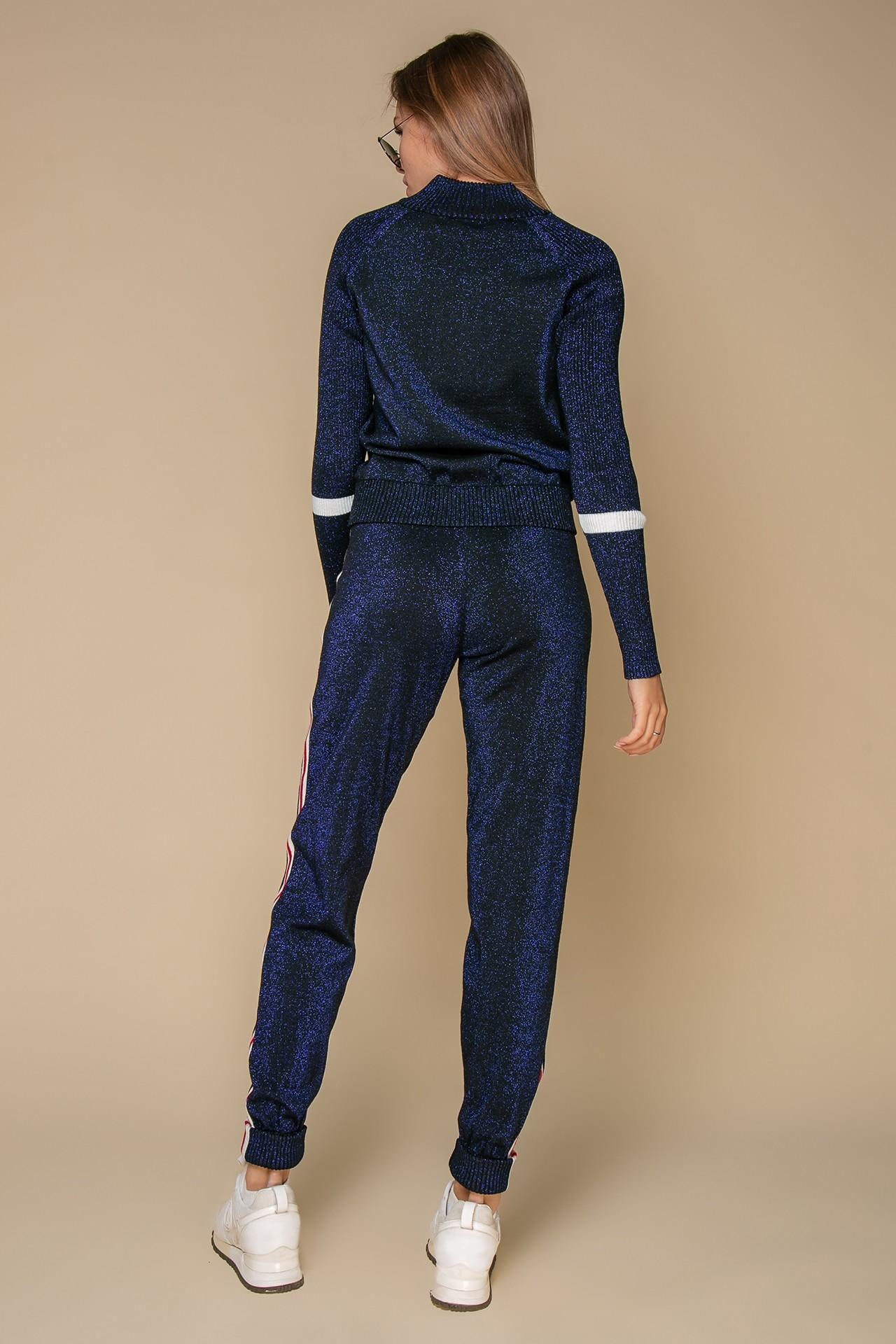 A stylish trouser suit in a deep navy shade with contrasting stripes, Blue — photo 4