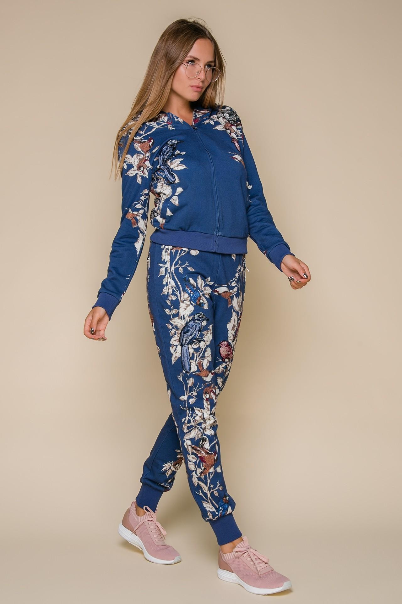 Trouser suit in sport-chic style, adorned with a floral print, Blue