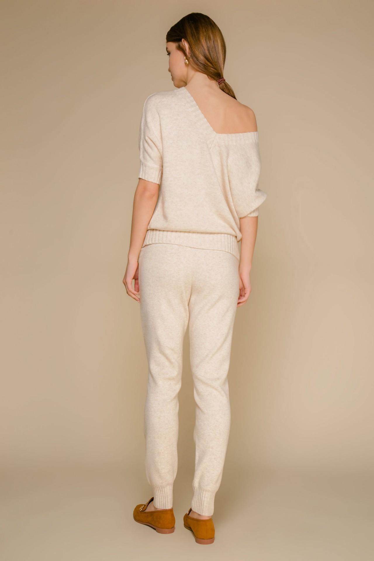 Solid-colour sport-chic suit in a beige cashmere shade, Beige