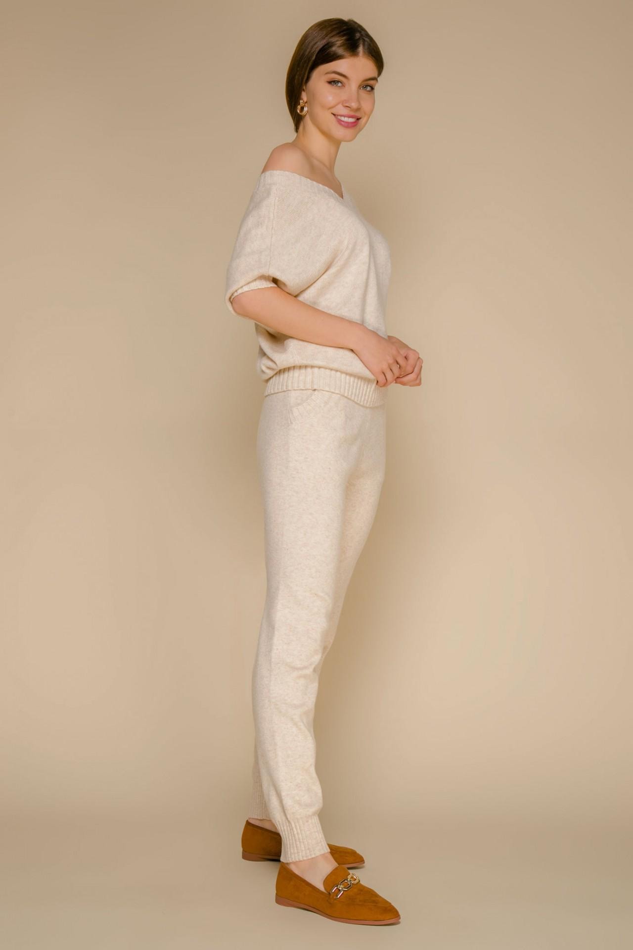 Solid-colour sport-chic suit in a beige cashmere shade, Beige — photo 5