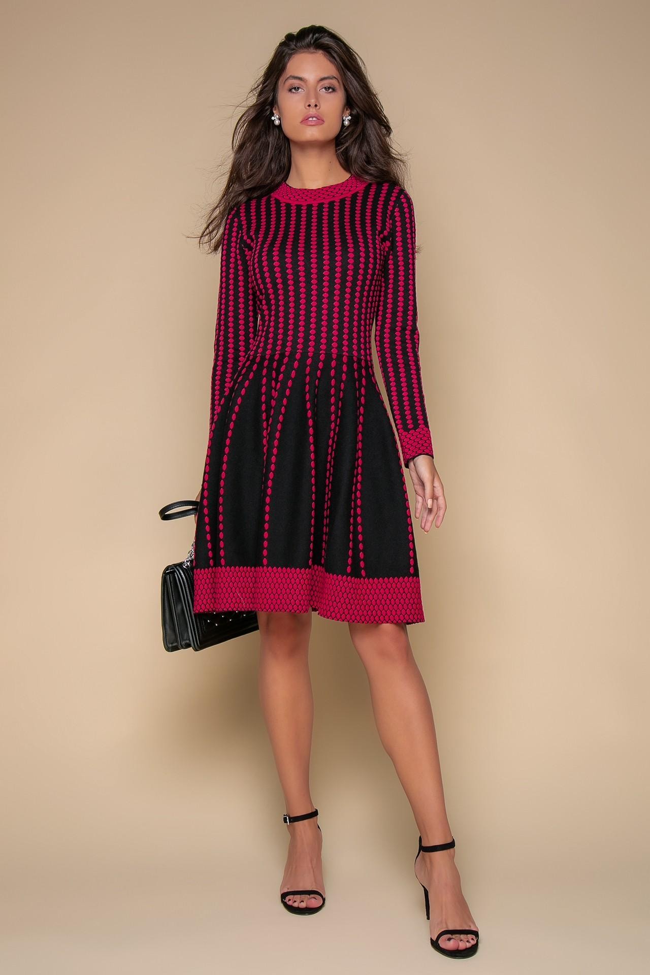 Striking dress with a fitted bodice and full skirt, Black — photo 3