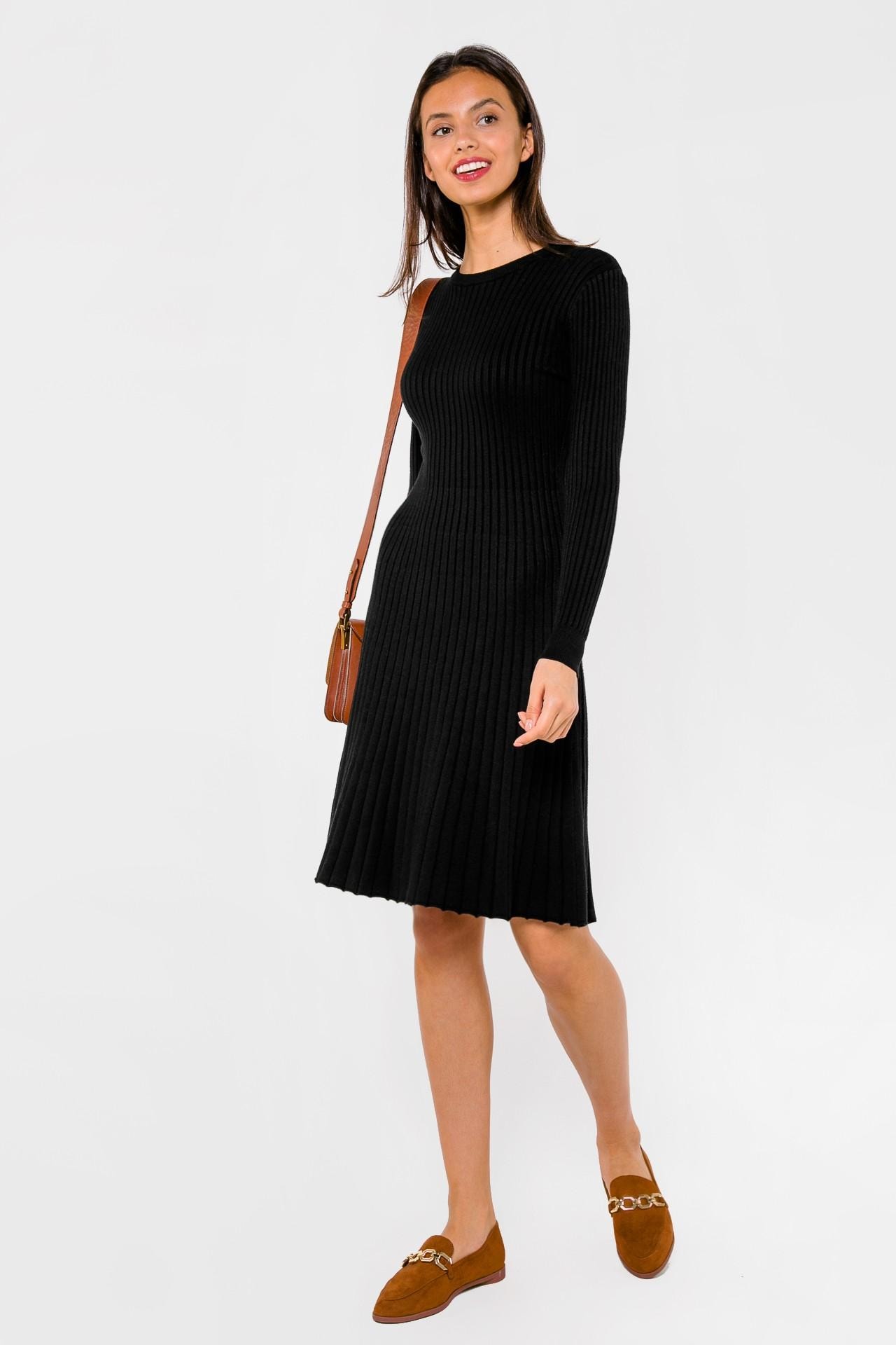 Spaghetti strap dress in a minimalist style, Black — photo 3