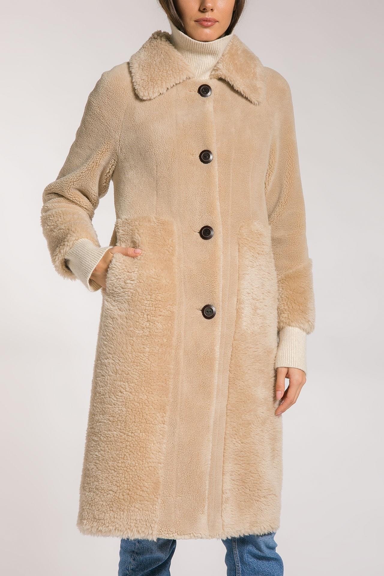 Single-breasted coat with a lapel collar, Beige