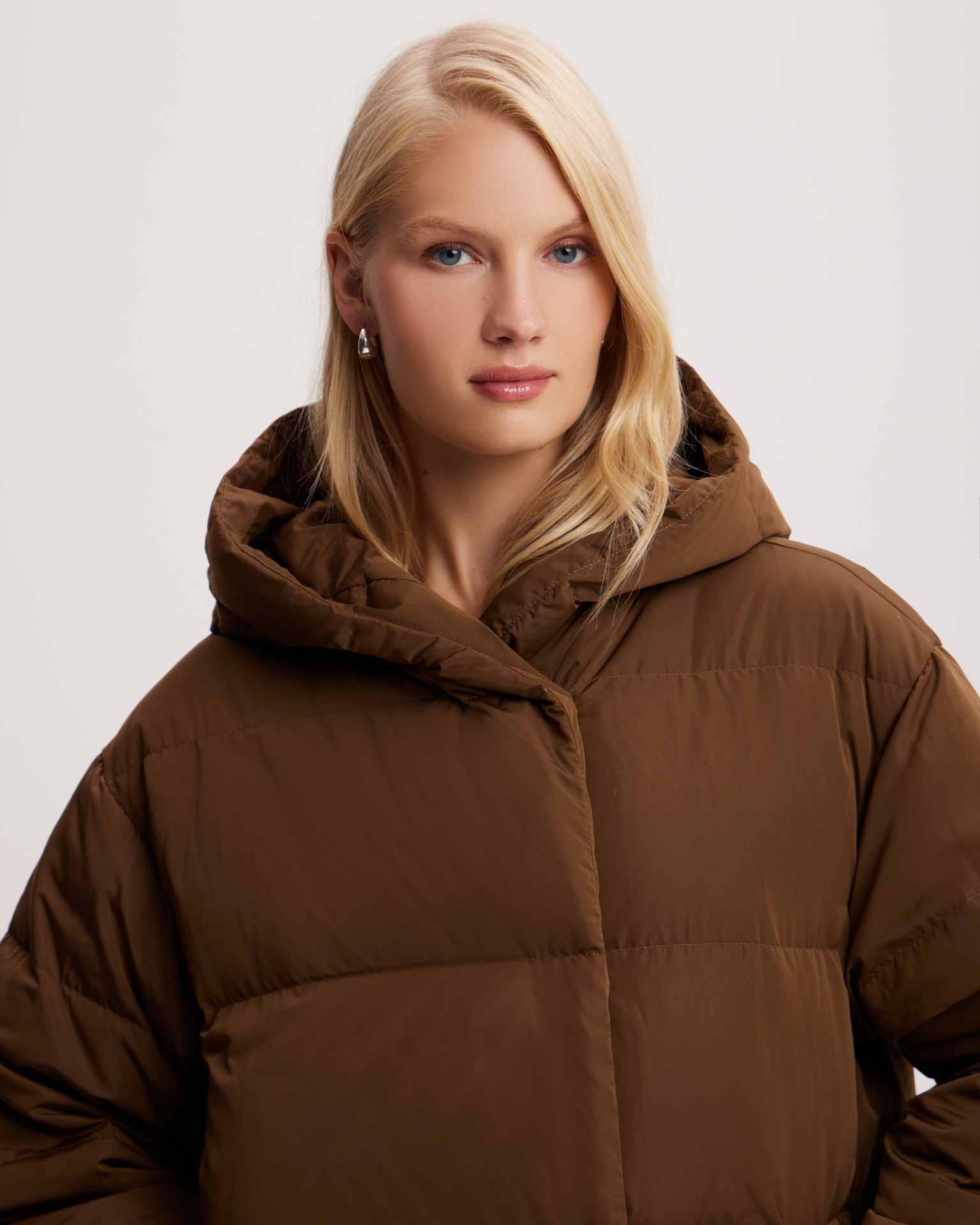 Chocolate brown puffer jacket with snap fasteners, Brown. — photo 6