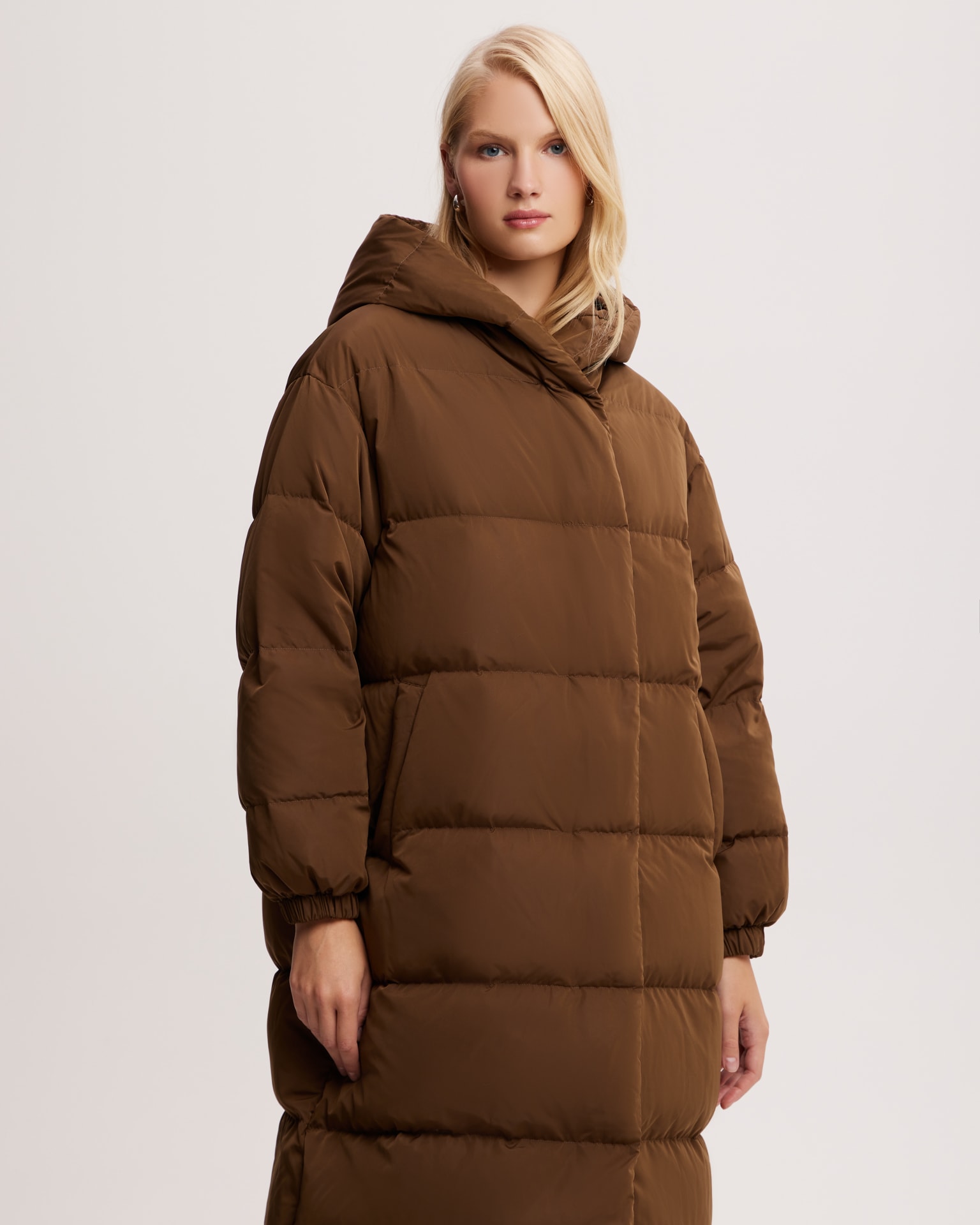 Chocolate brown puffer jacket with snap fasteners, Brown. — photo 5