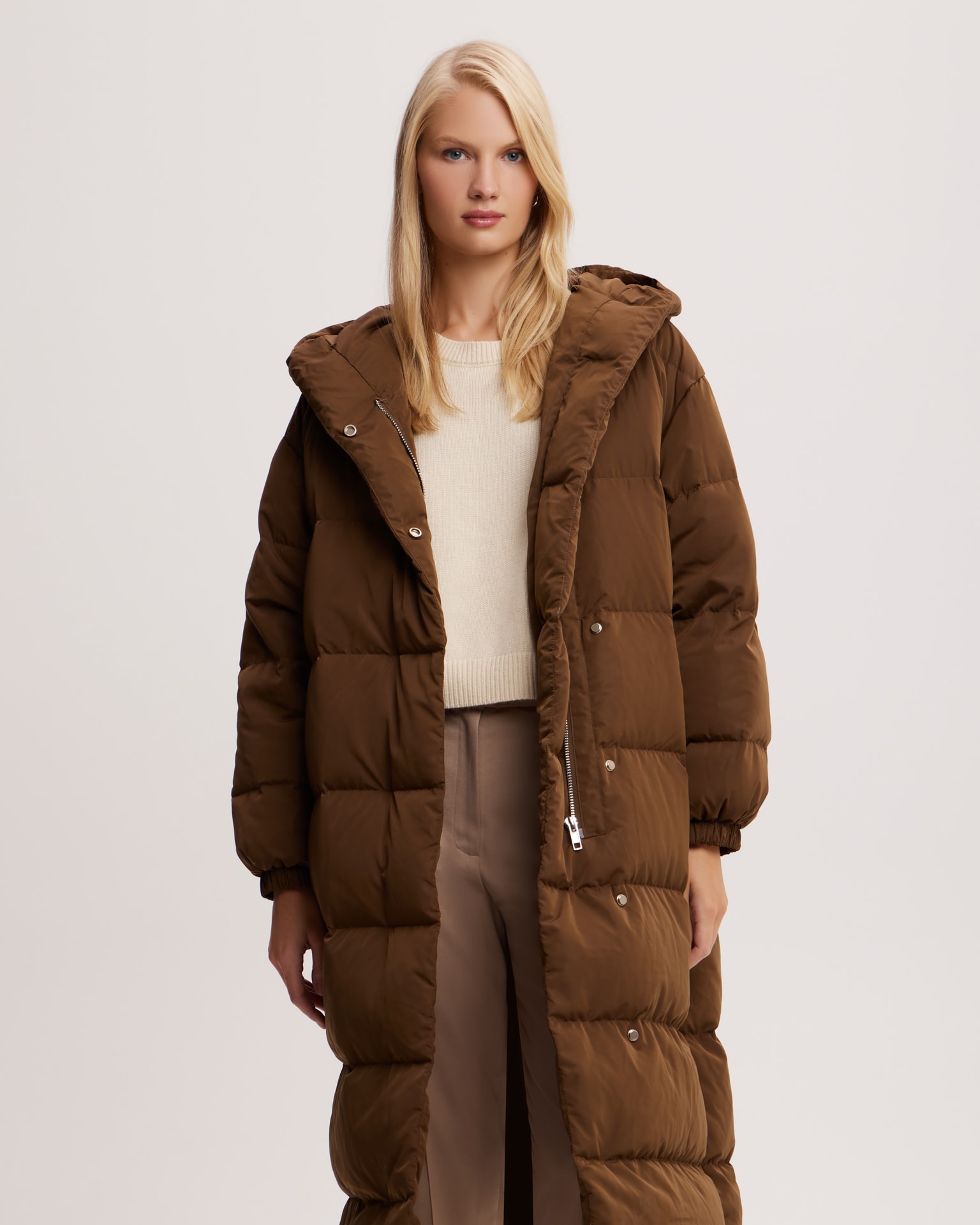 Chocolate brown puffer jacket with snap fasteners, Brown. — photo 2