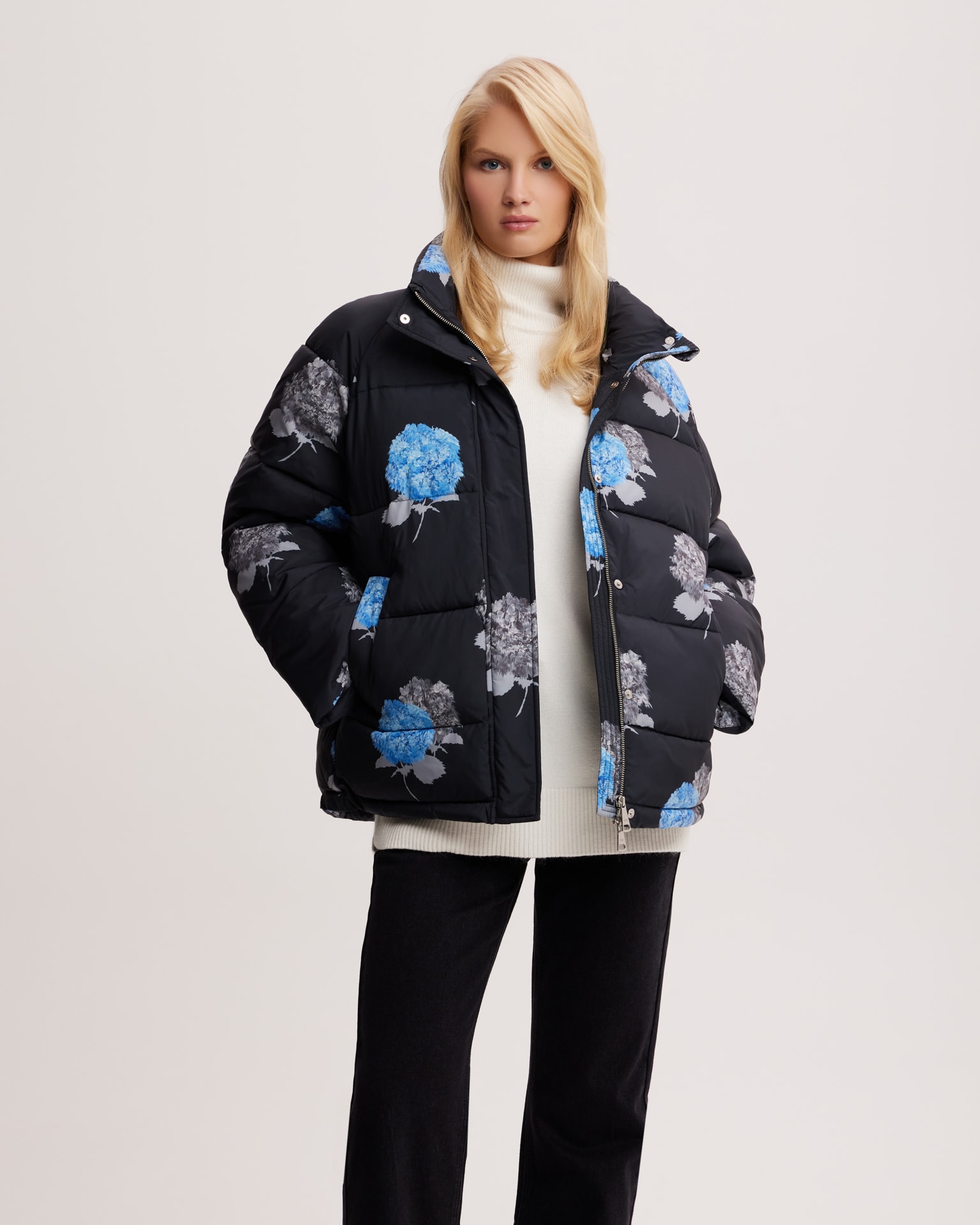 Puffer jacket with limited edition Hydrangea print, Graphite — photo 2