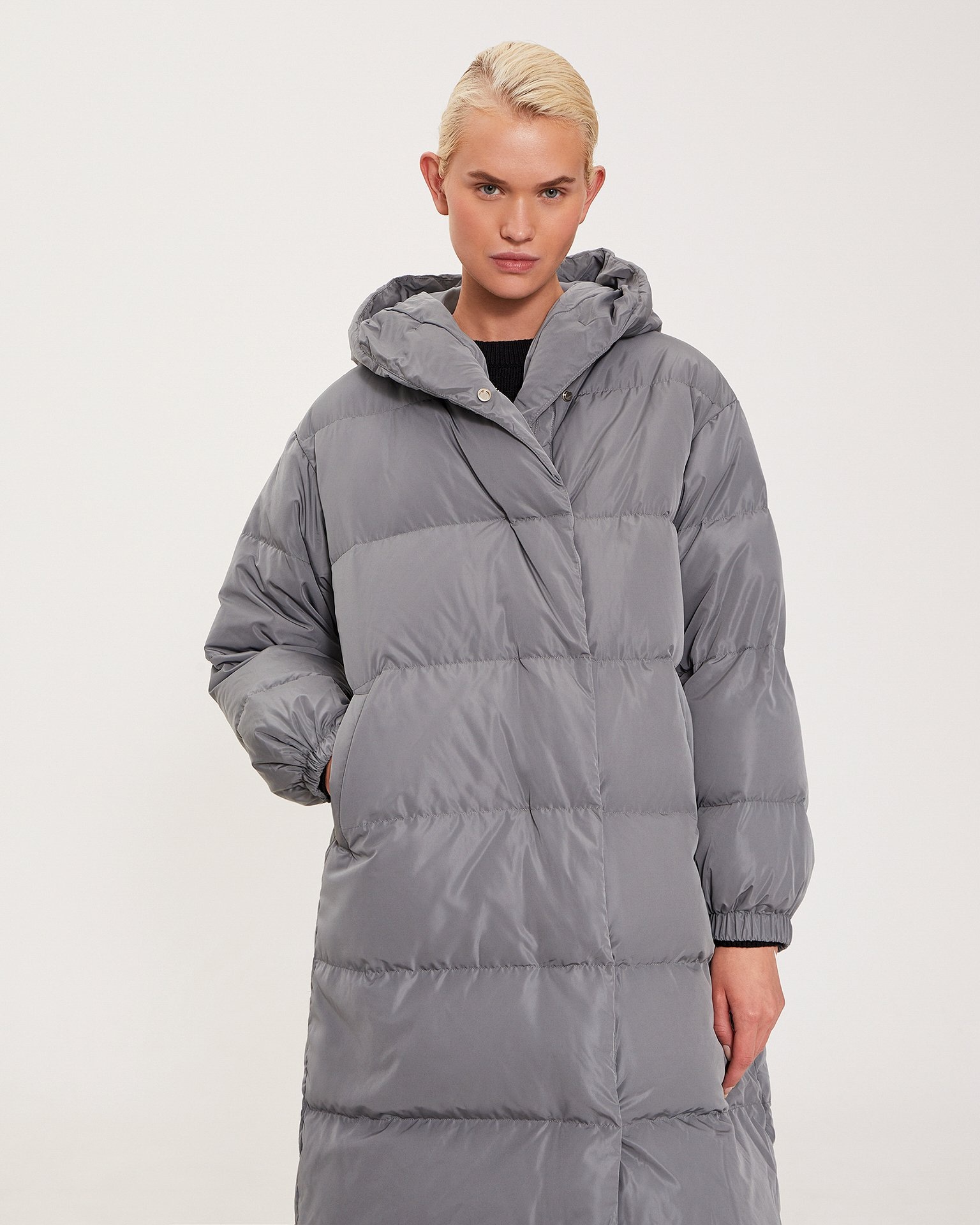 Puffer coat with hood