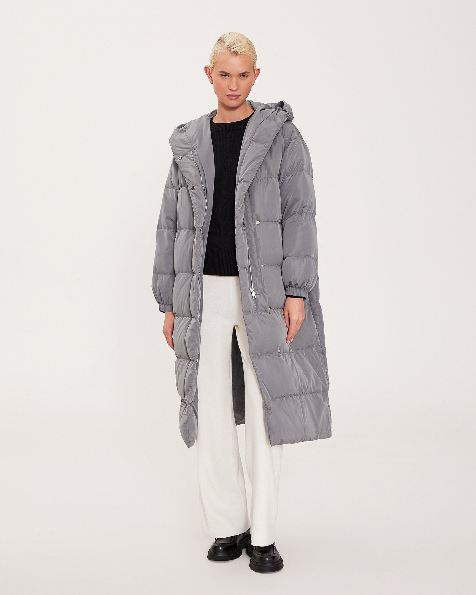 Puffer coat with hood