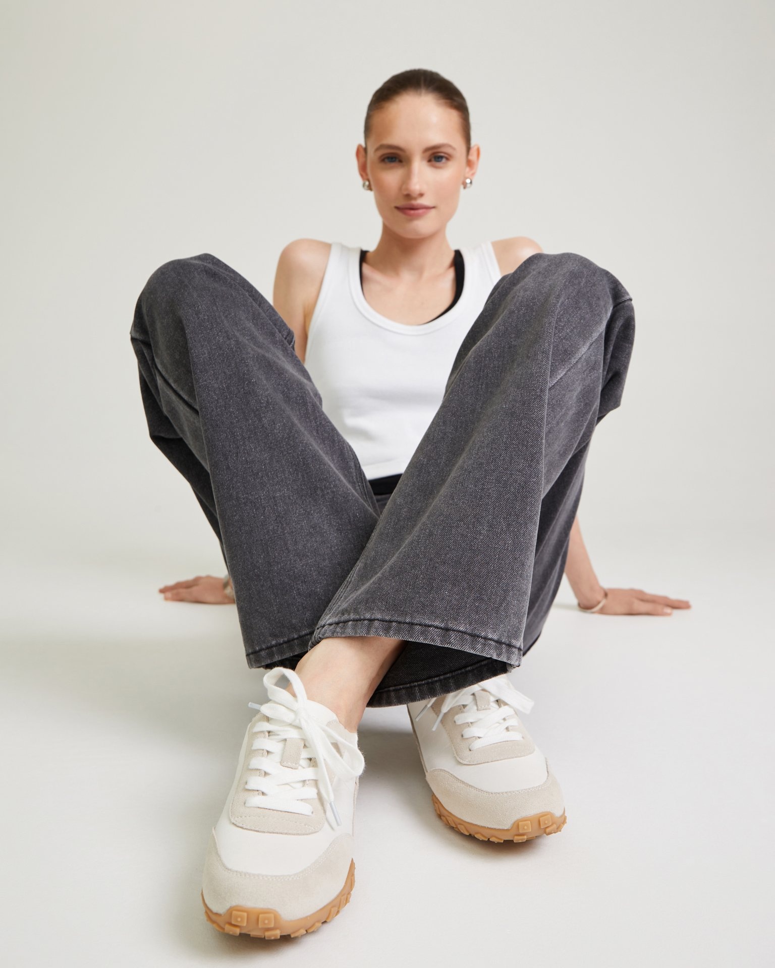 White trainers with beige inserts