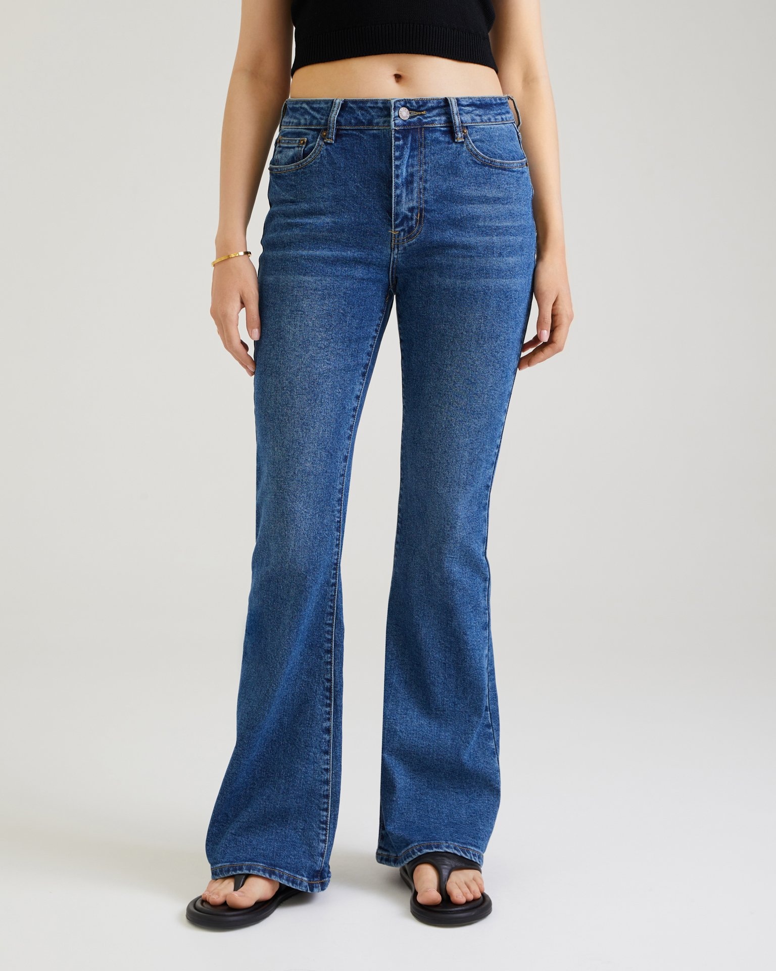 Flared jeans in blue