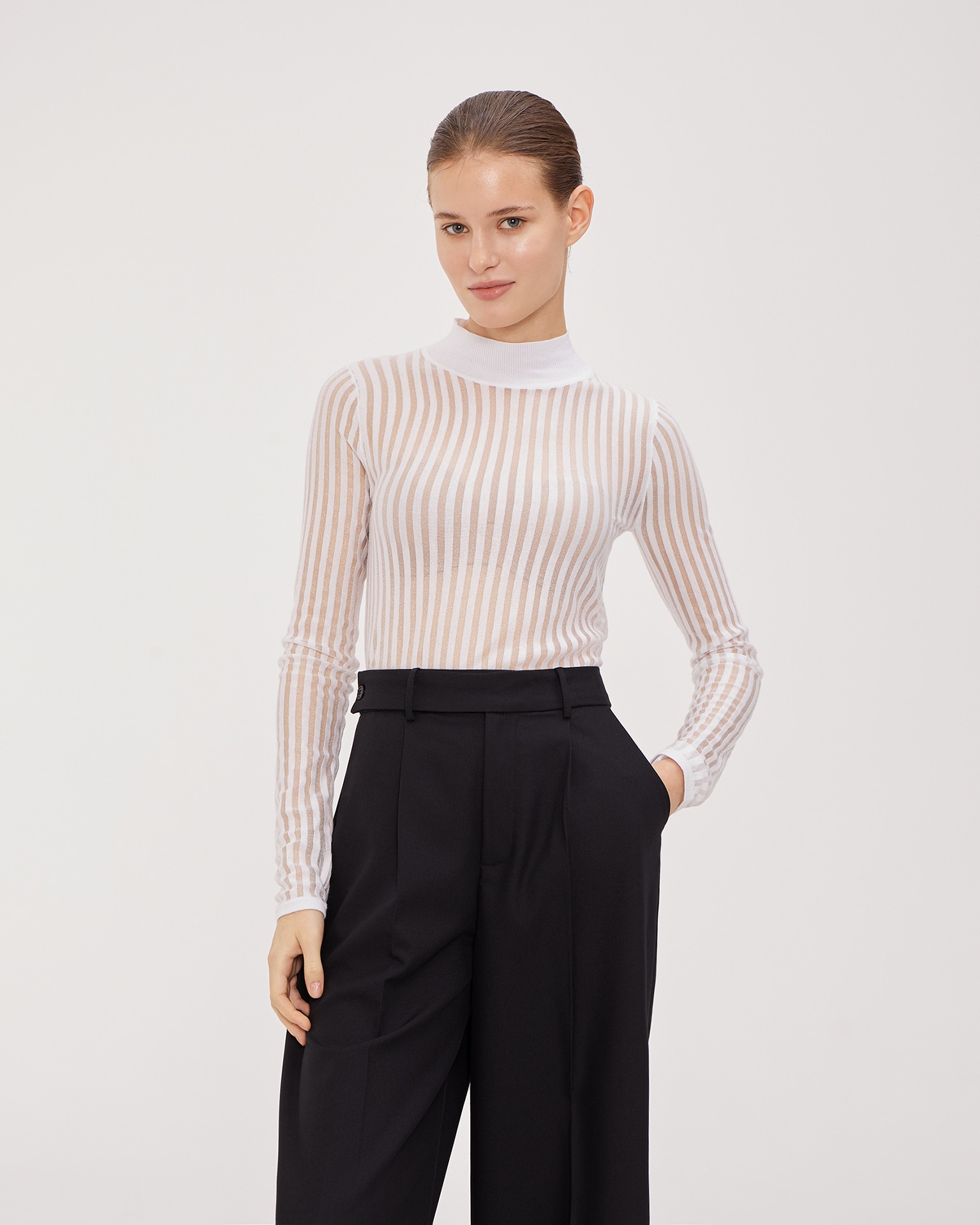 White top with long sleeves