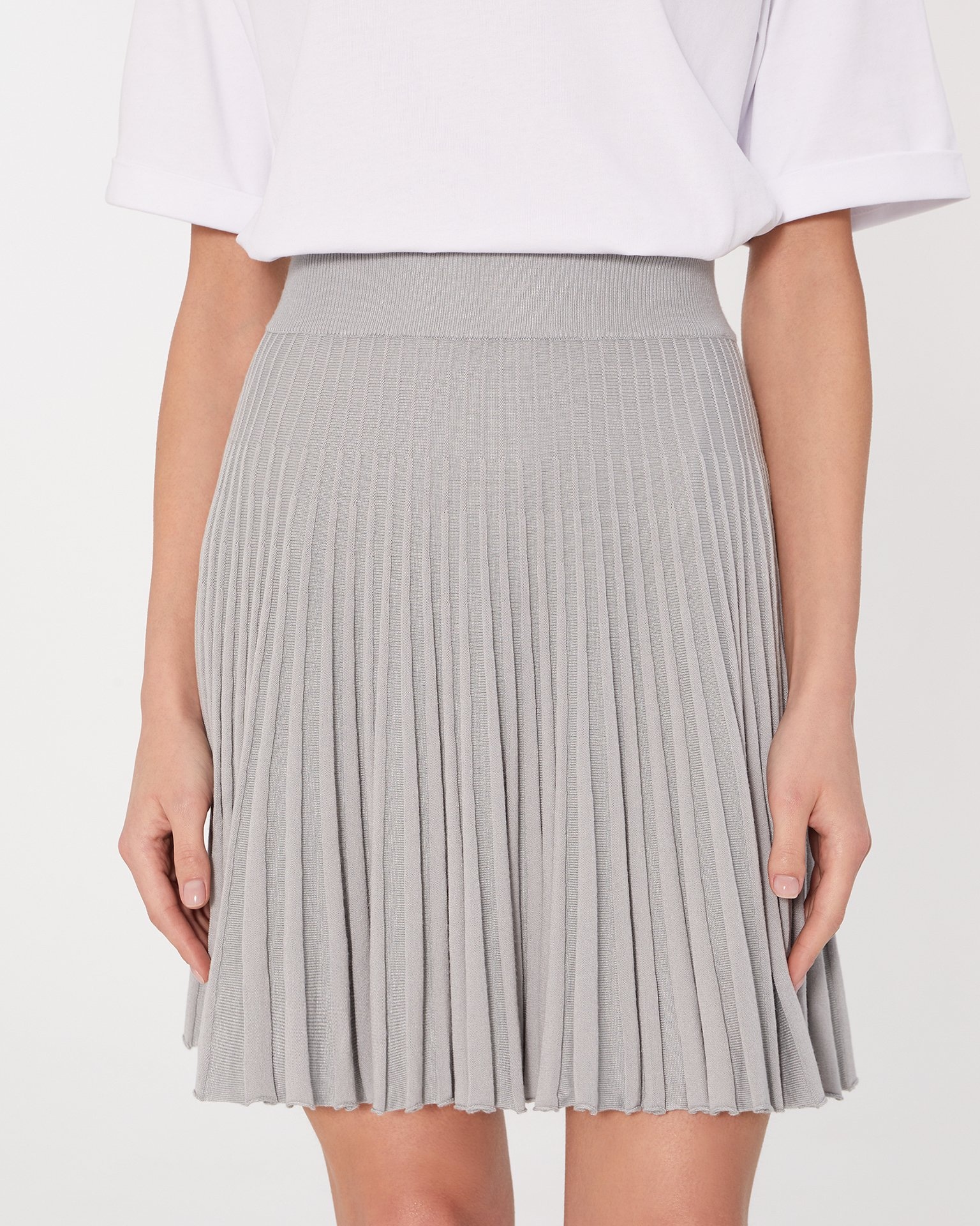 Grey pleated mini skirt
