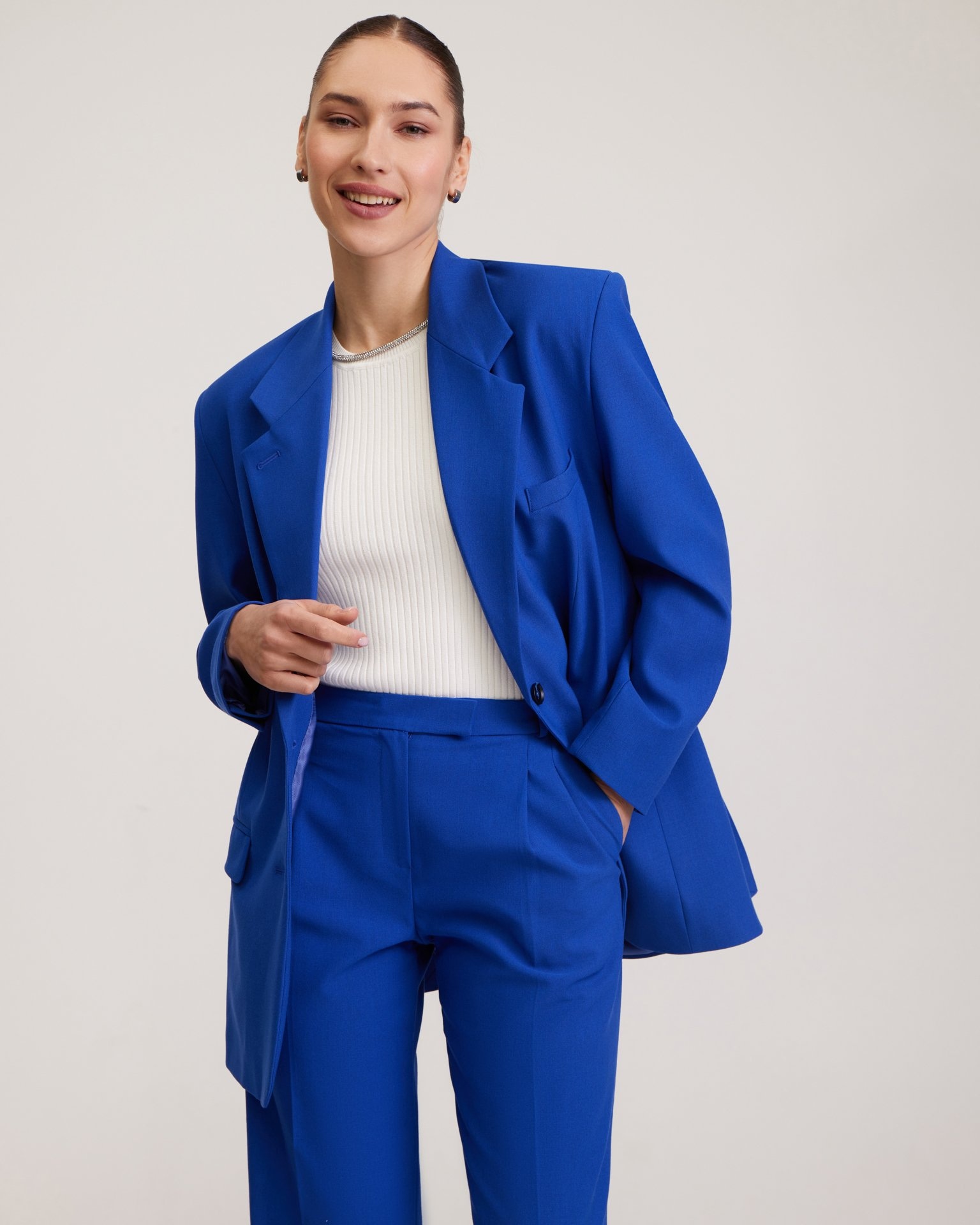 Trousers in electric blue