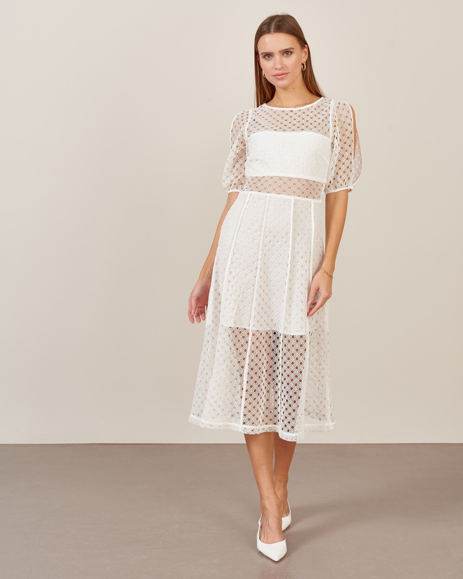 Dress in a romantic style