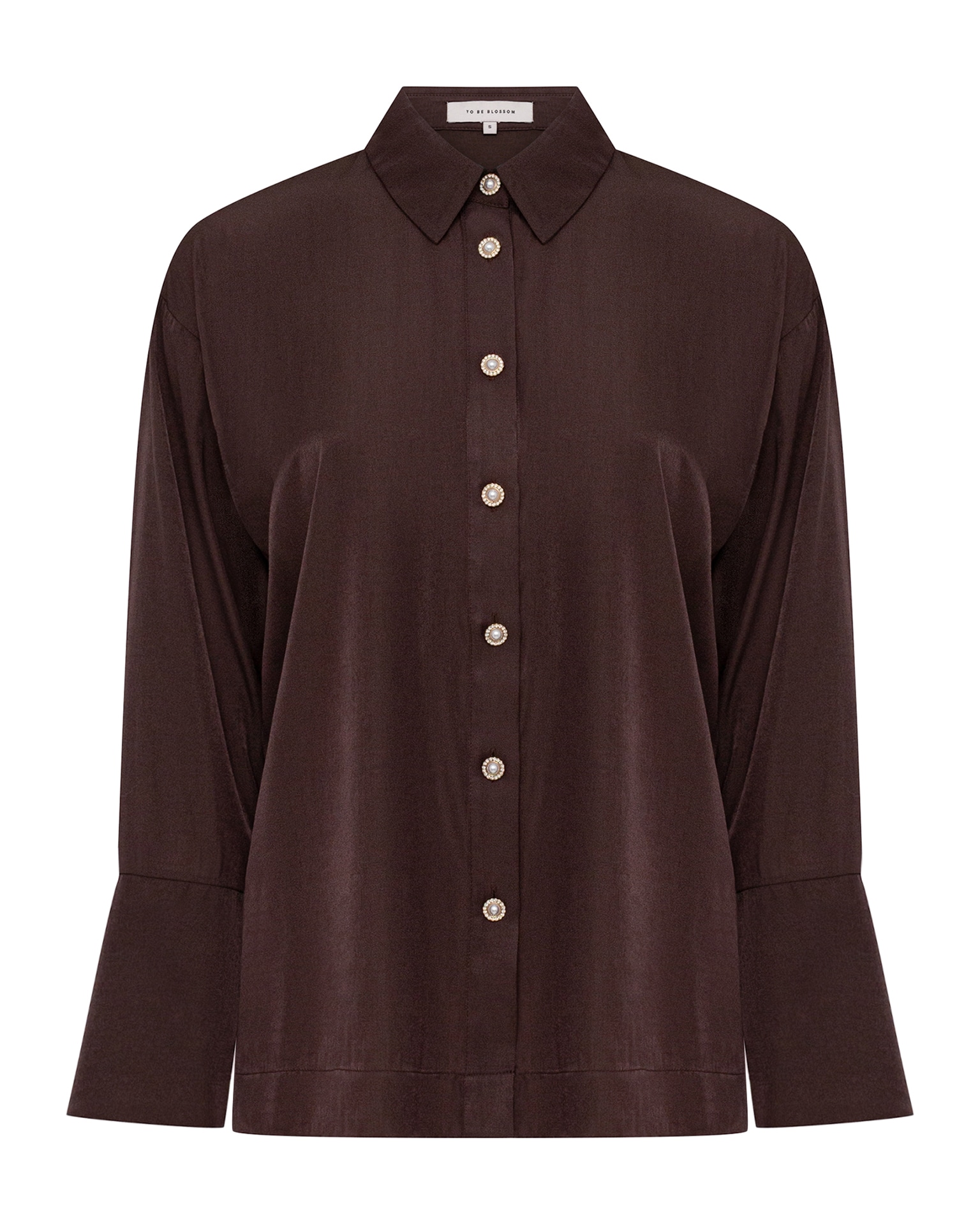 Blouse made of flowing fabric